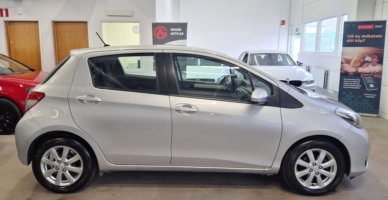 Toyota Yaris 2012, bild 6/21
