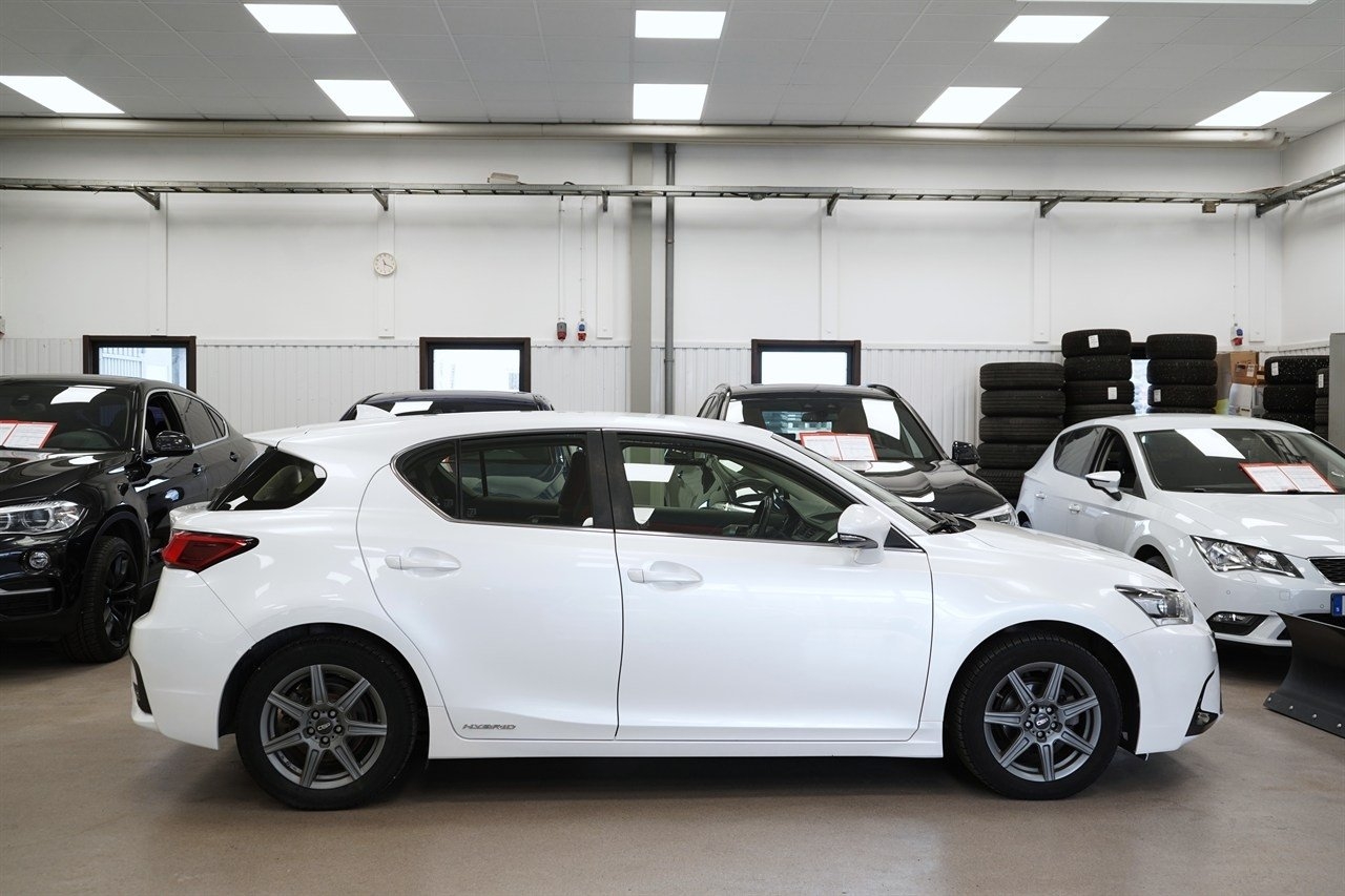 Lexus CT 2018, bild 6/25