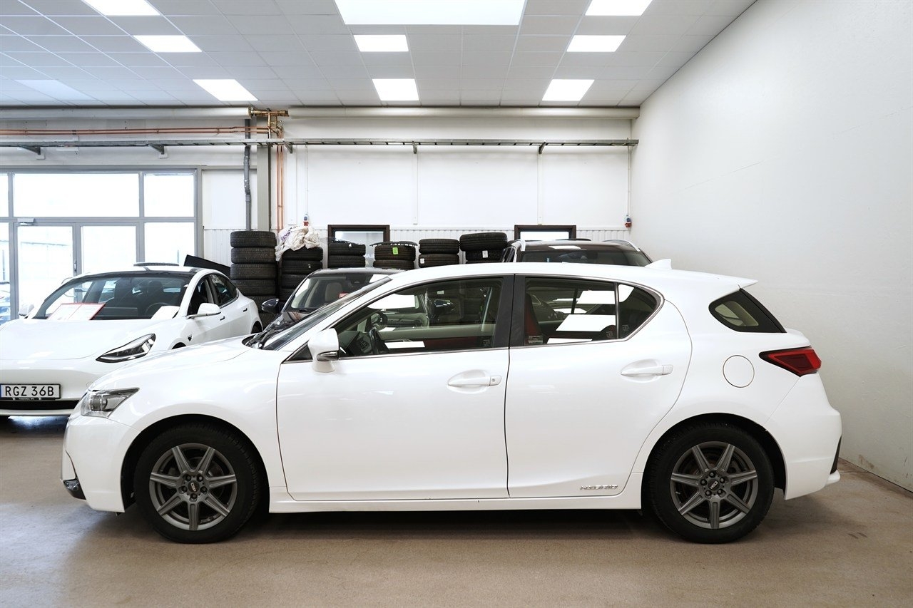 Lexus CT 2018, bild 2/25