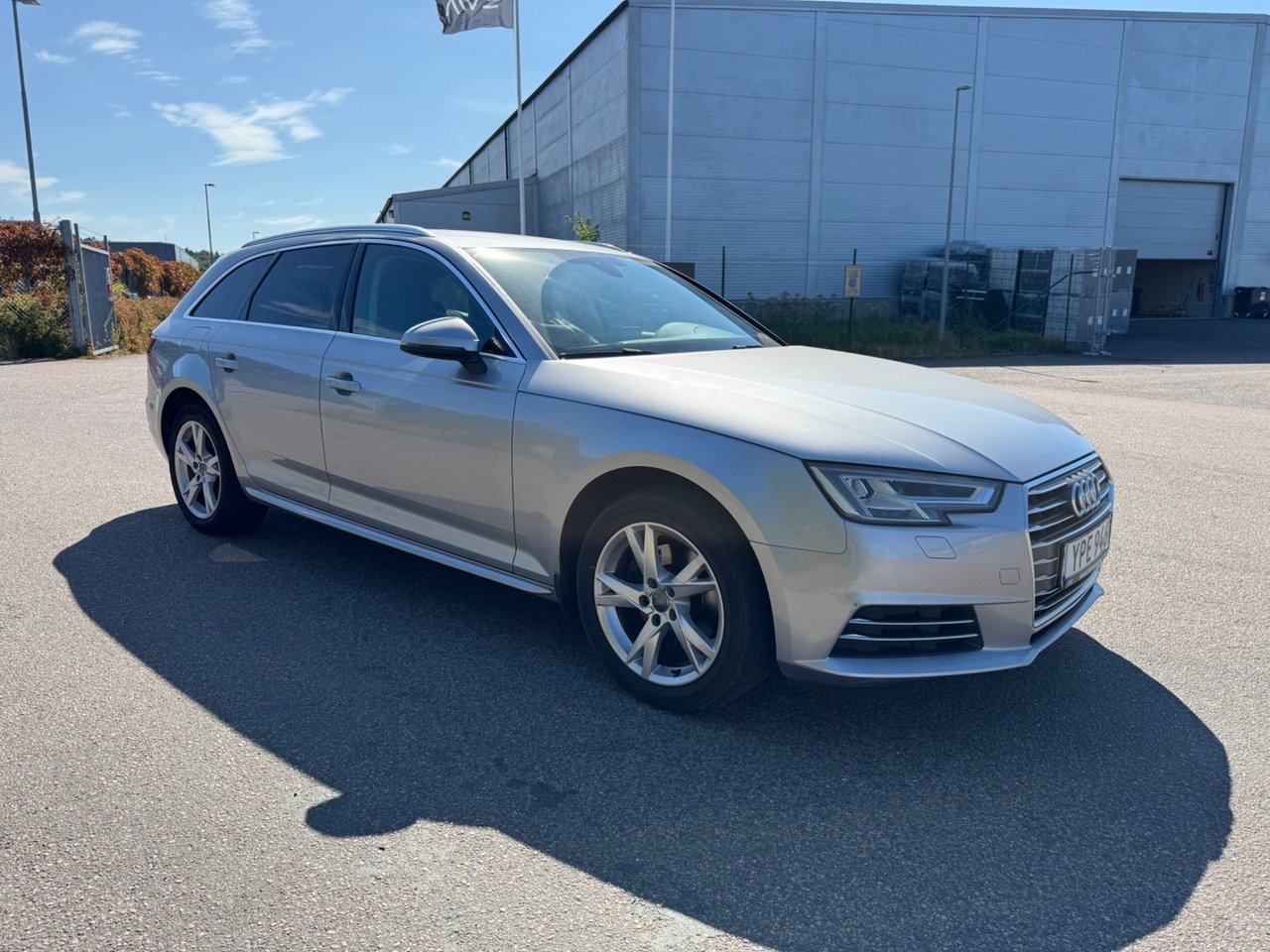 Audi A4 2018, bild 6/19