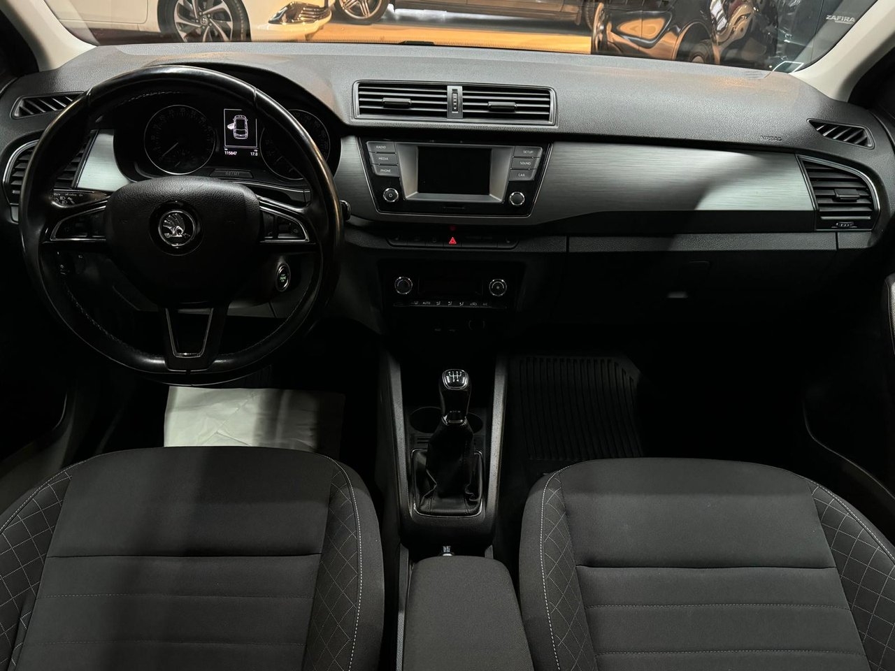 Skoda Fabia Škoda 1.4 TDI Manuell Euro 6 2015, bild 6/10