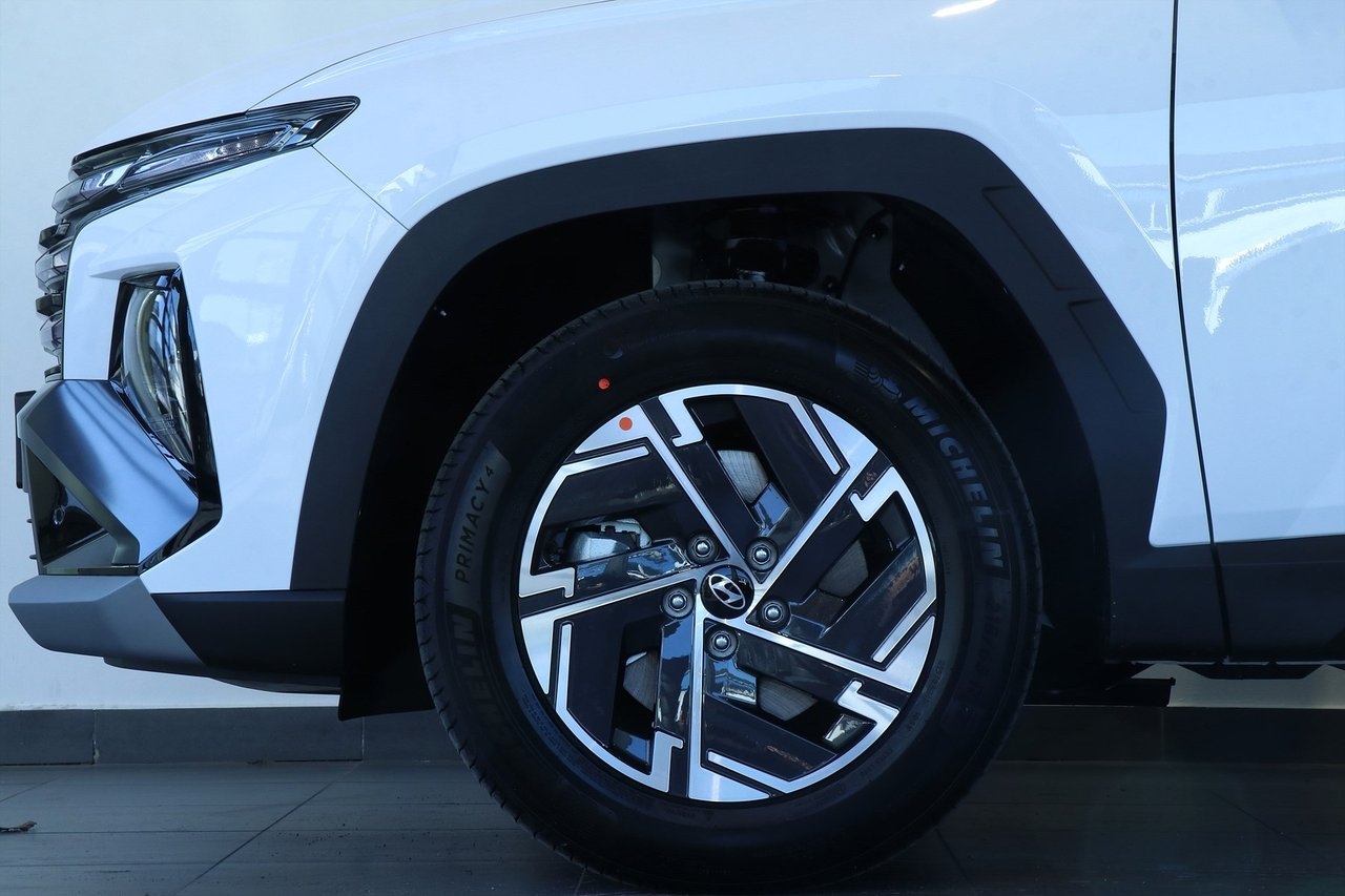 Hyundai Tucson Essential Hybrid 2WD 2026, bild 2/17