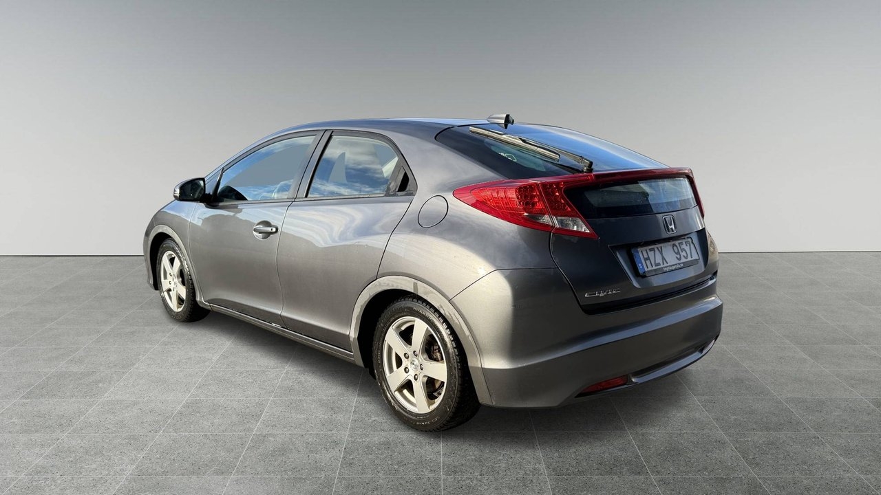 Honda Civic 1.8 i-VTEC 142 HK Sport 2012, bild 2/14