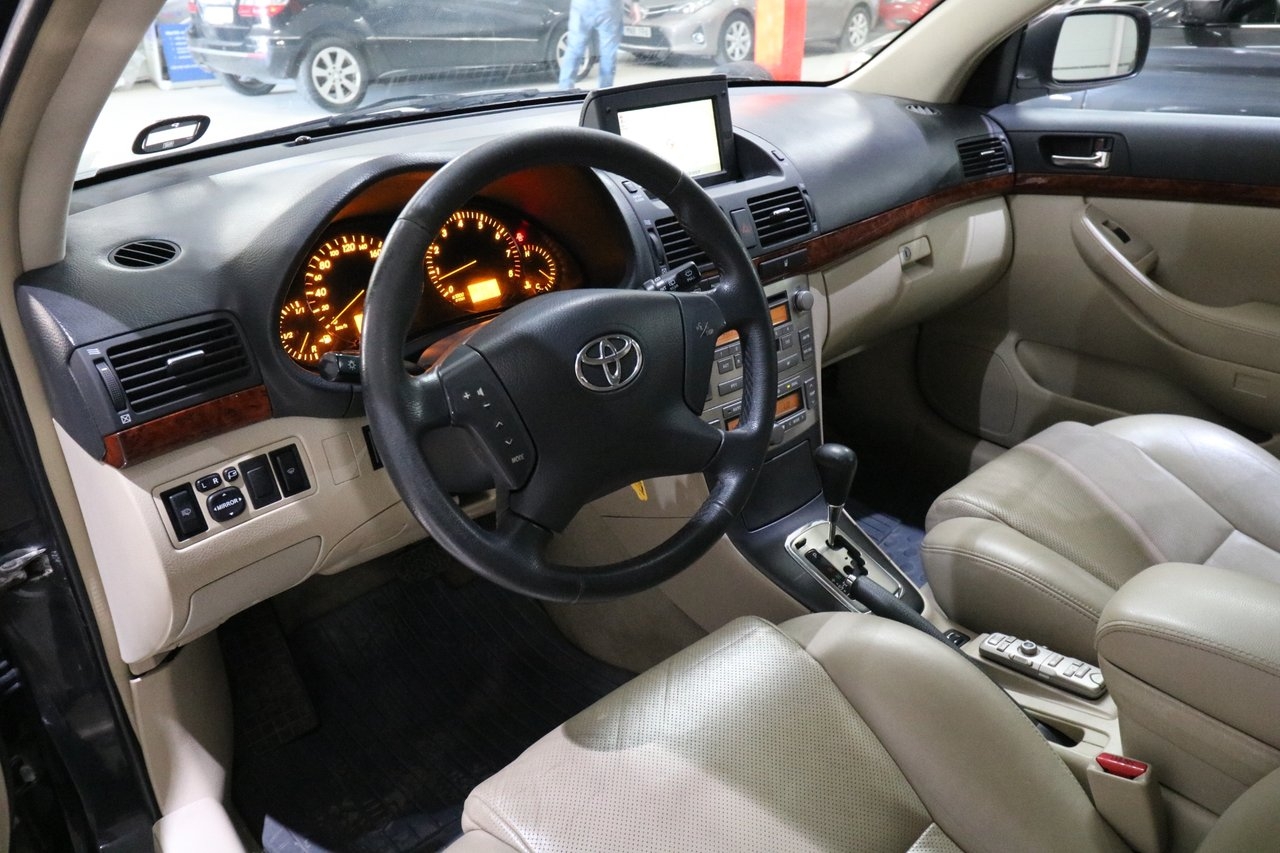 Toyota Avensis 2.4 D-4 VVT-i 2005, bild 5/16
