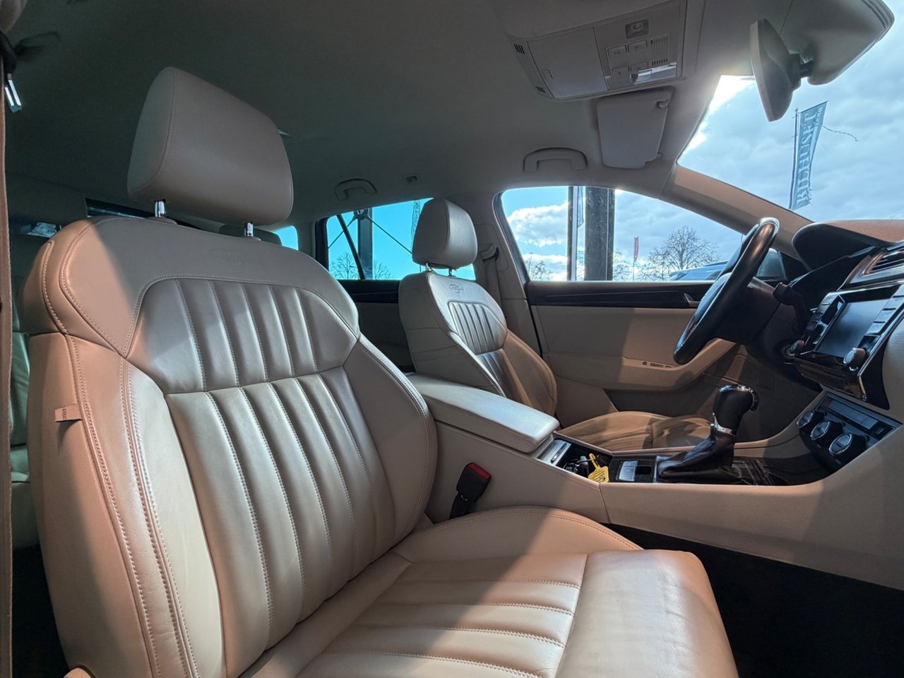 Skoda Superb Kombi 2.0 TDI 4x4 SCR L&K 2016, kuva 7/10