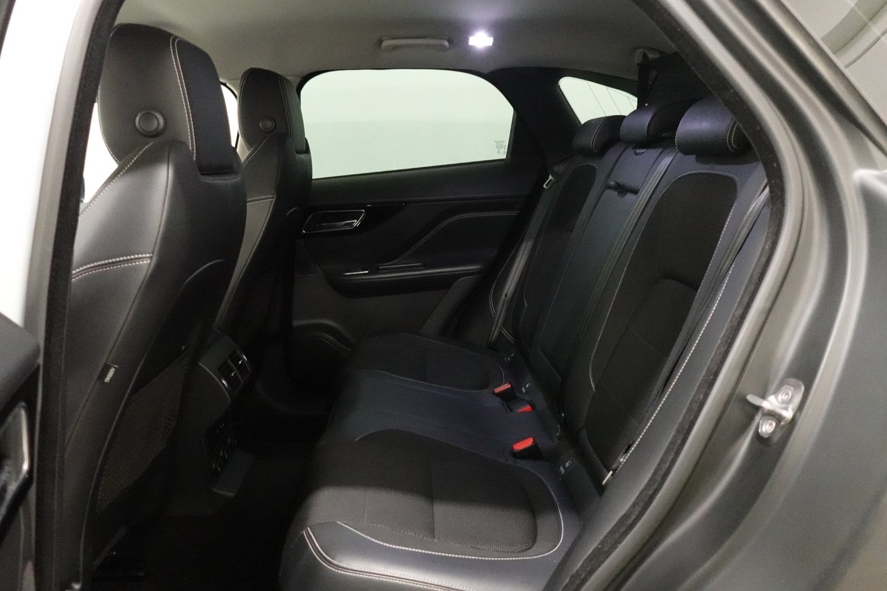 Jaguar F-Pace 2017, bild 5/10