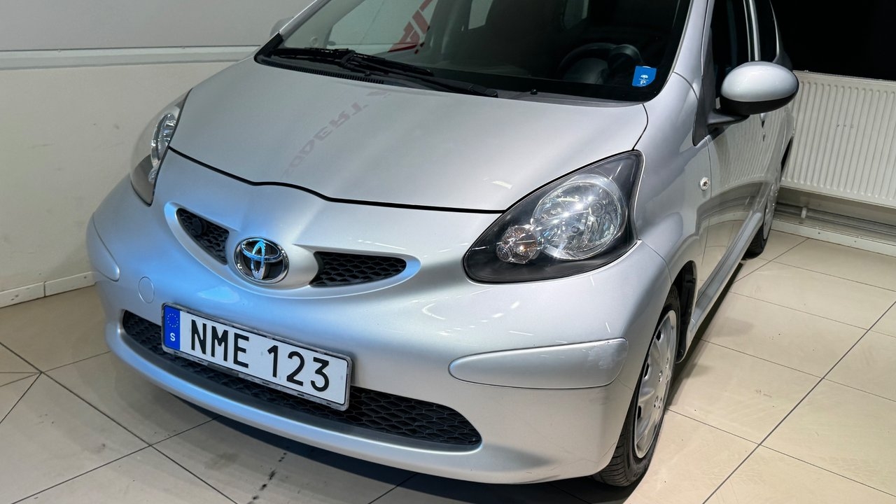 Toyota Aygo 5-dörrar 1.0 VVT-i Euro 4 2007, bild 4/10