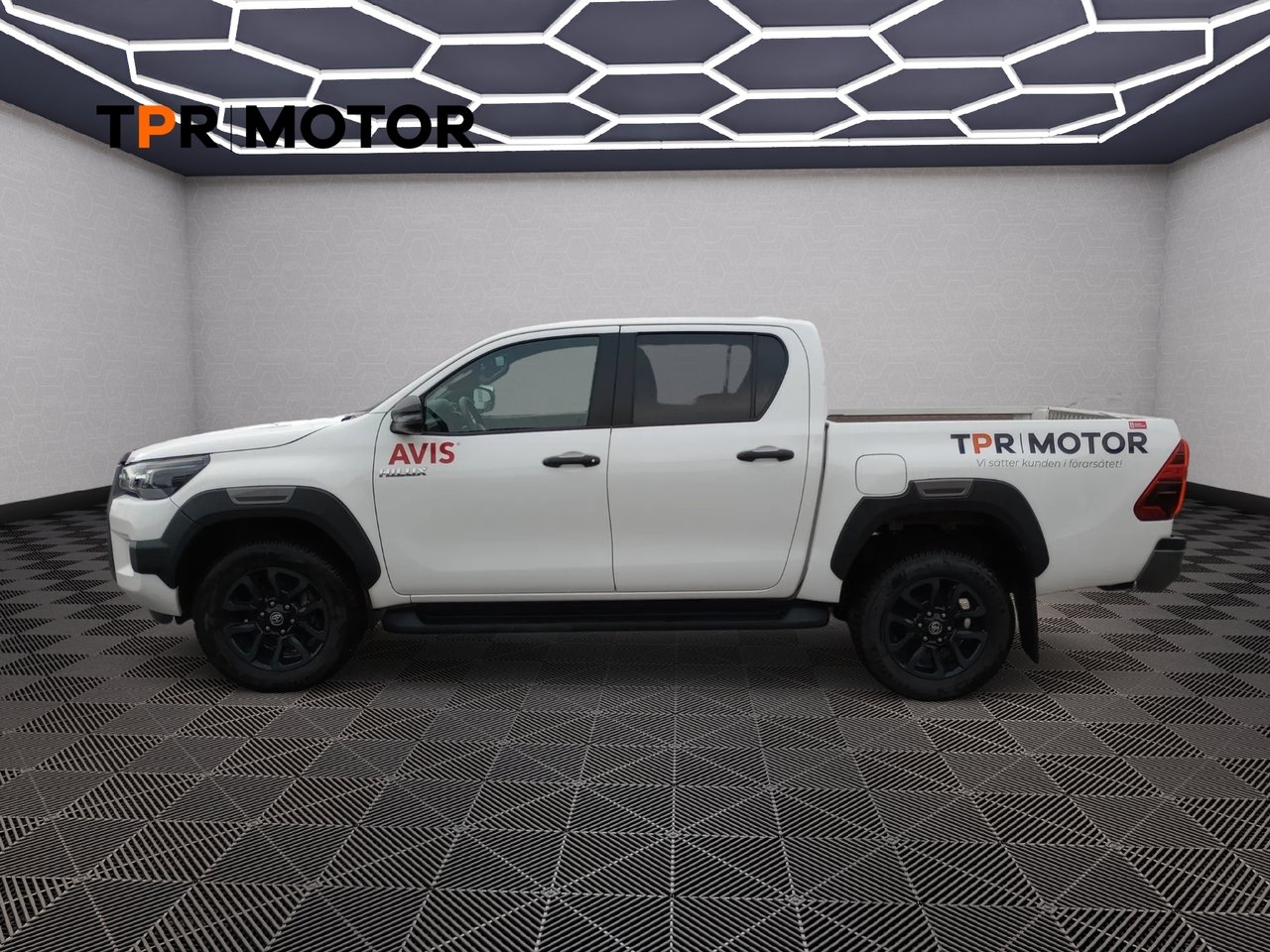 Toyota HiLux 2023, bild 2/11