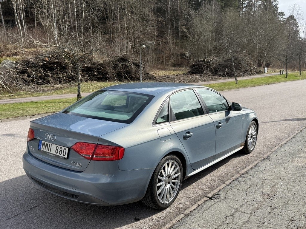 Audi A4 2010, bild 3/5
