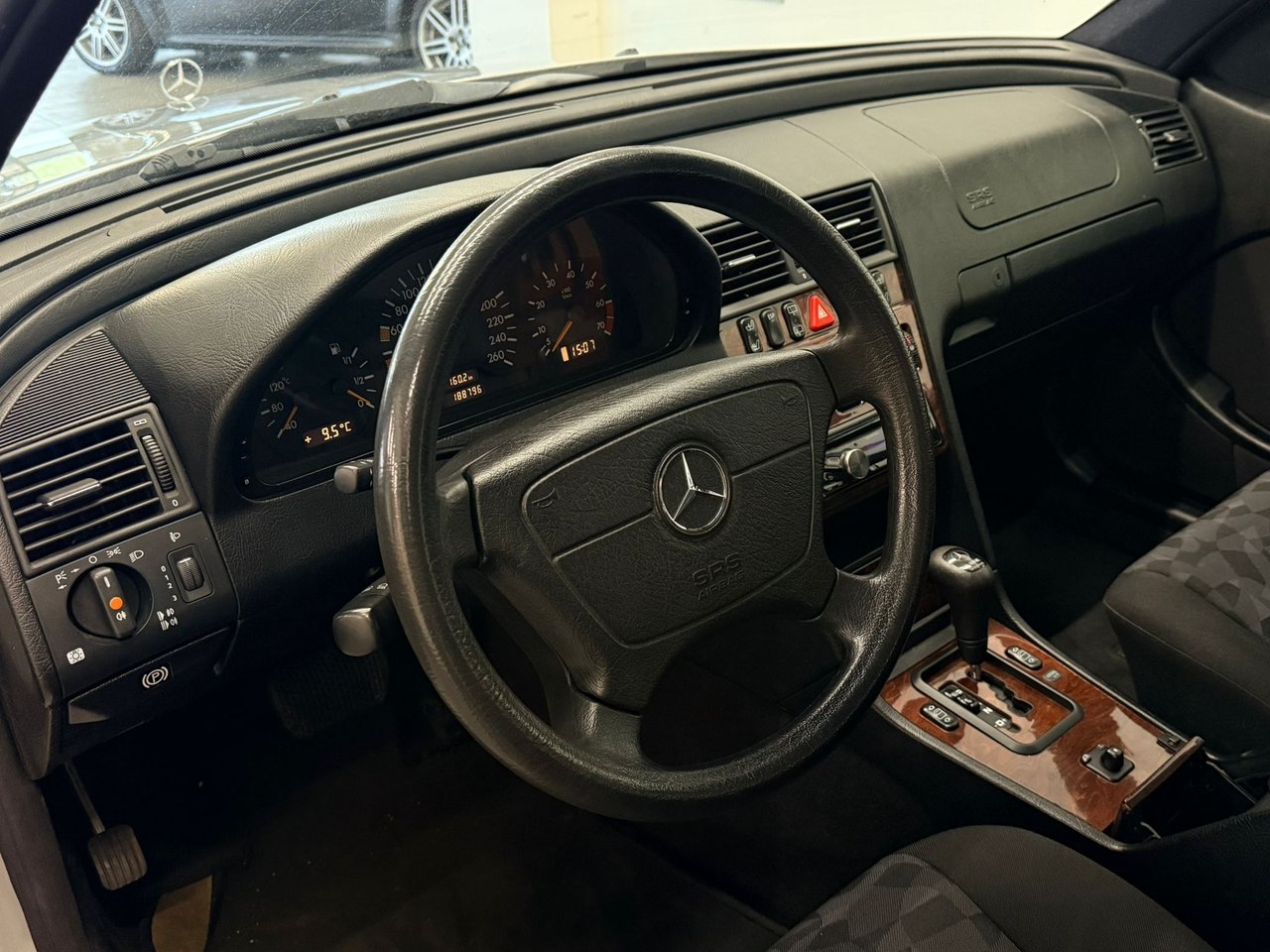 Mercedes-Benz C 240 T 2001, photo 4/10