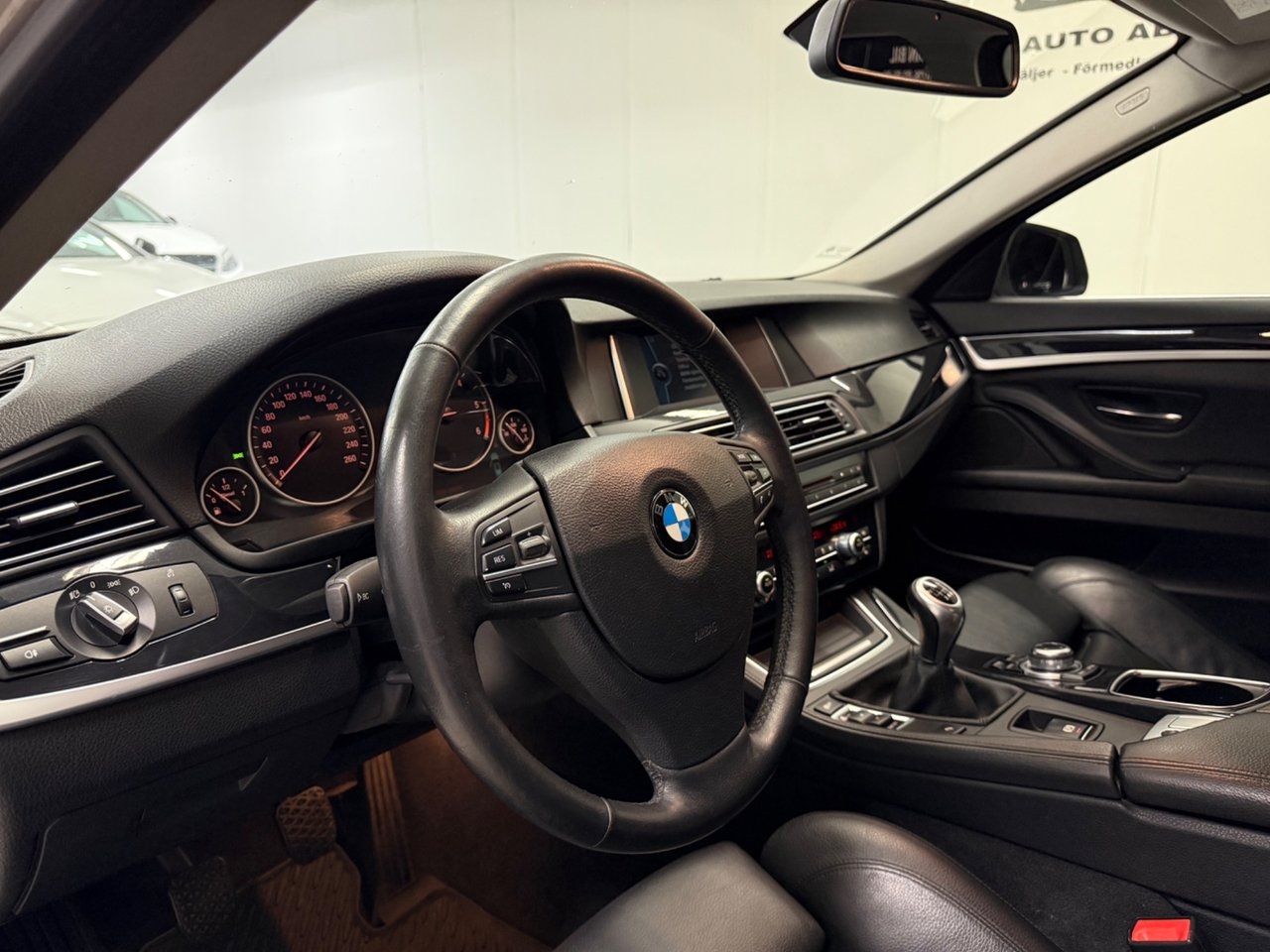 BMW 520 2014, bild 7/10