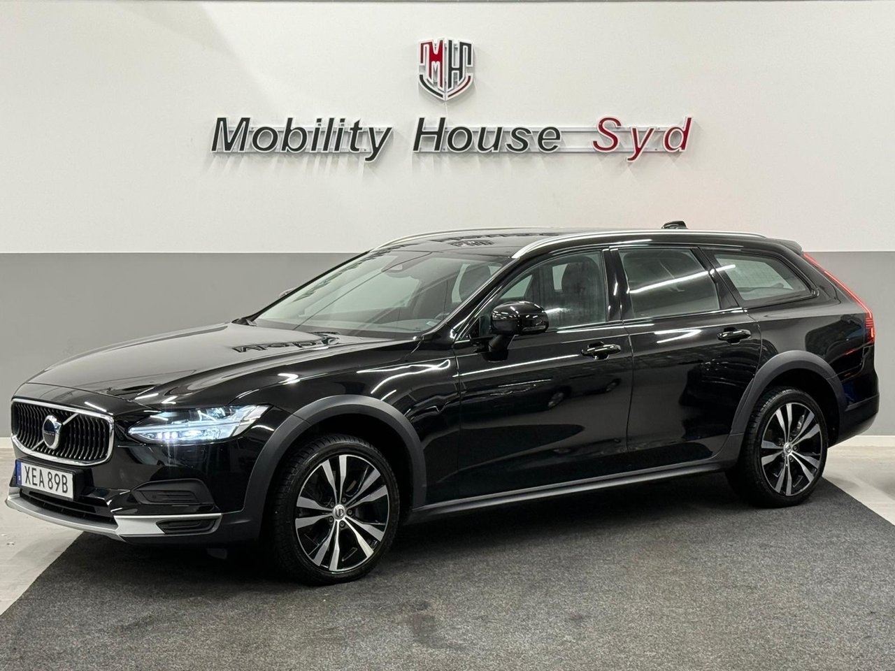 Volvo V90 Cross Country