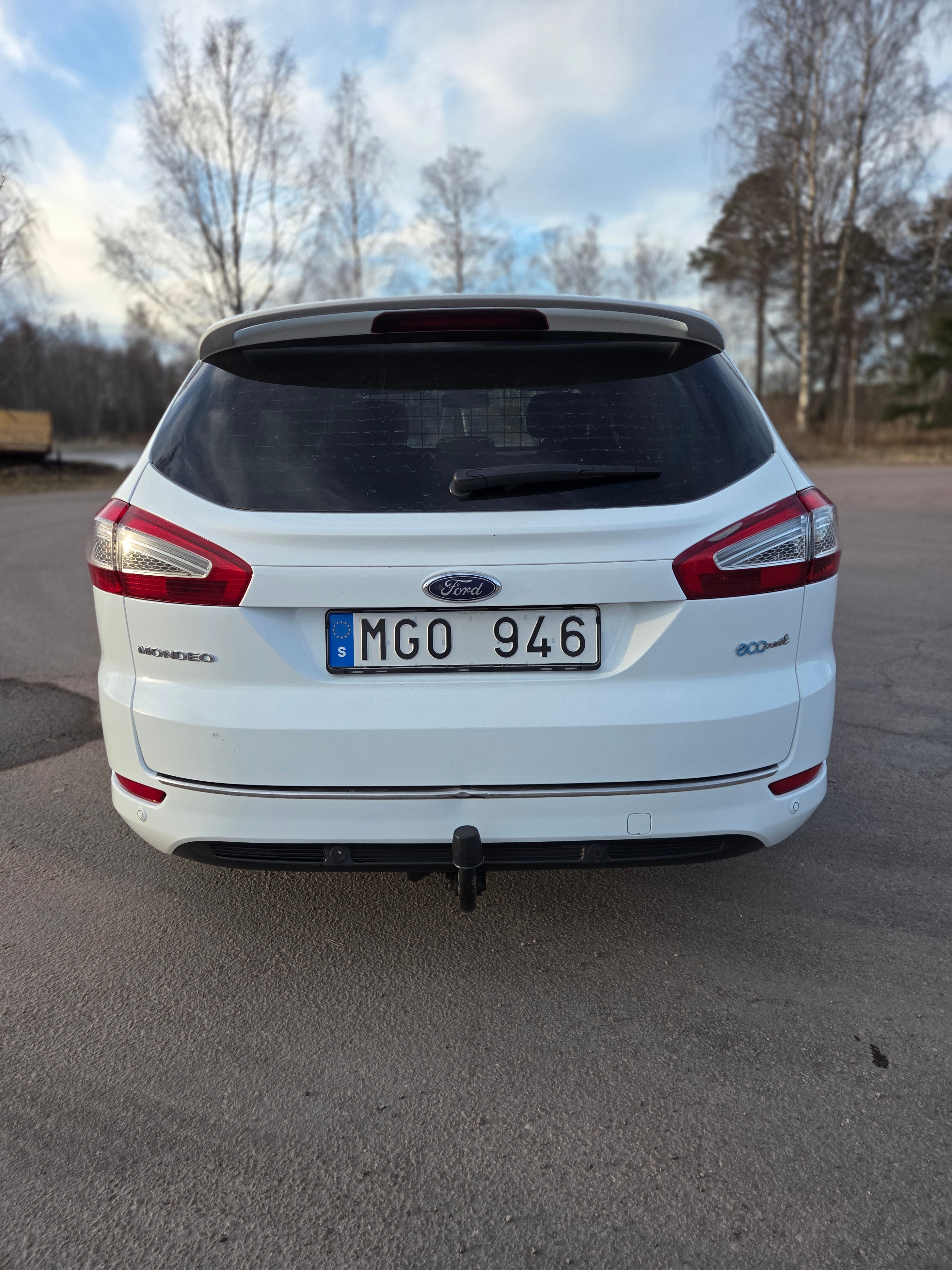 Ford Mondeo Kombi 1.6 TDCi Manuell 2012, bild 4/10