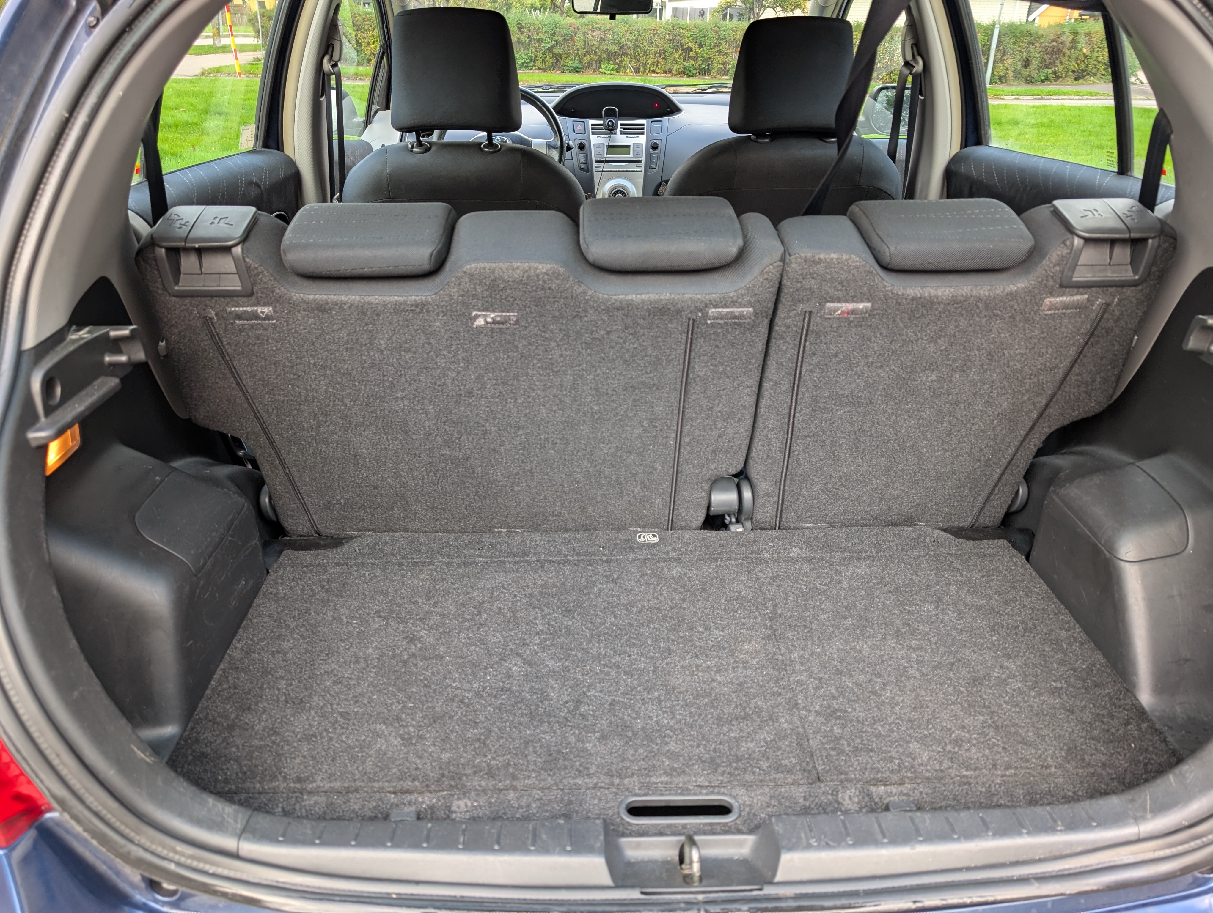 Toyota Yaris 5-dörrar 1.3 VVT-i Manuell 2006, kuva 8/8
