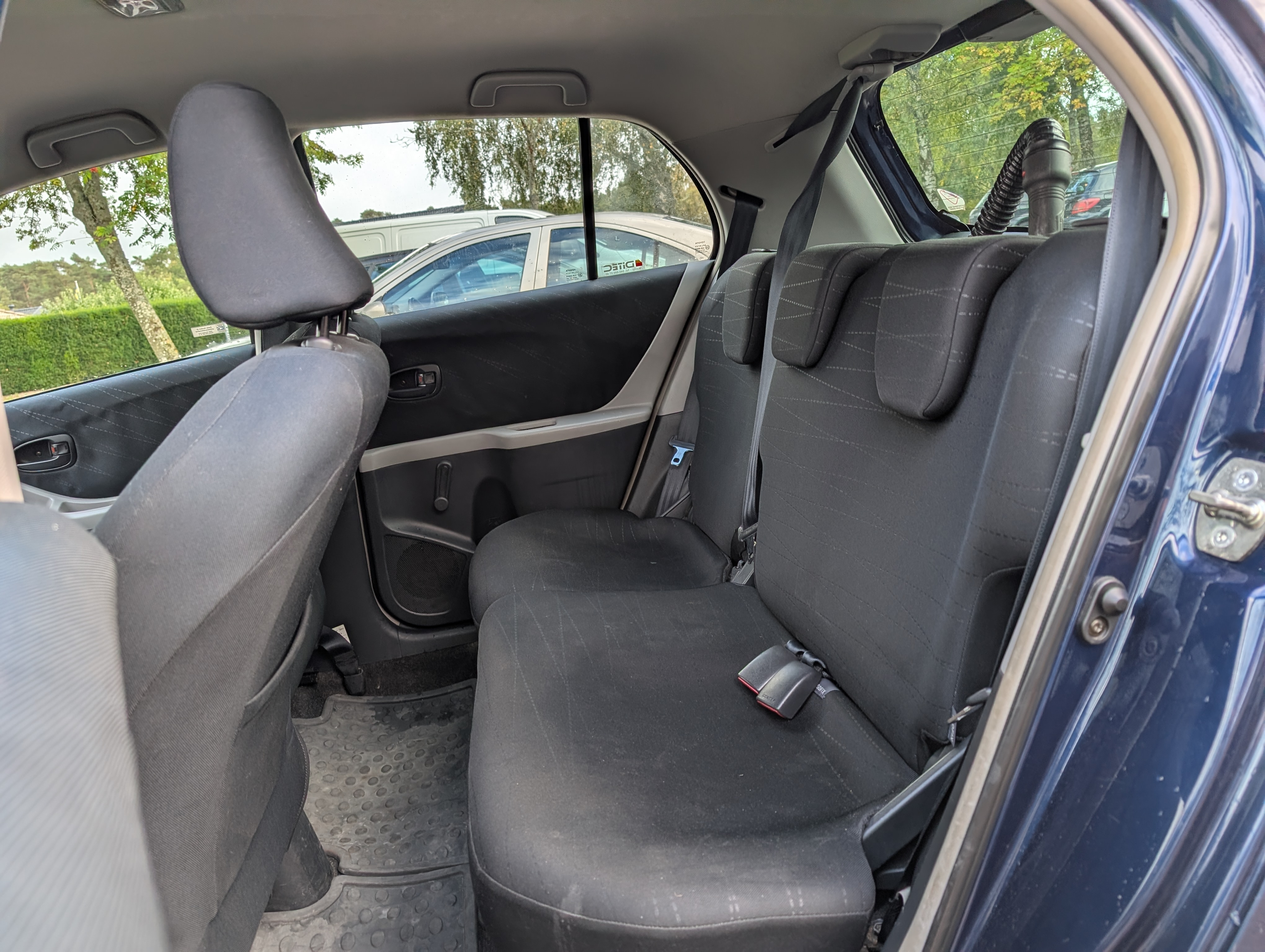Toyota Yaris 5-dörrar 1.3 VVT-i Manuell 2006, kuva 7/8