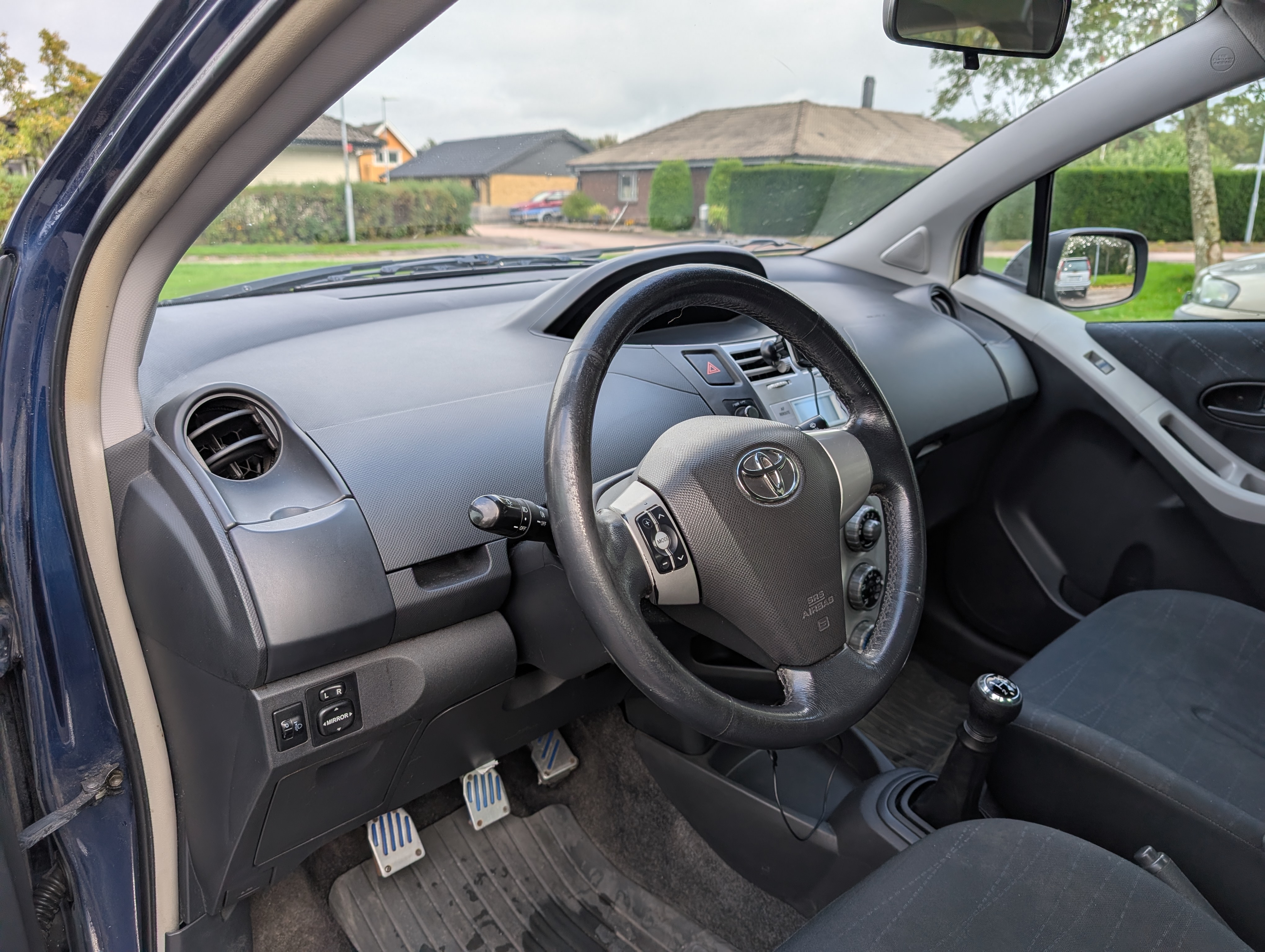 Toyota Yaris 5-dörrar 1.3 VVT-i Manuell 2006, kuva 4/8