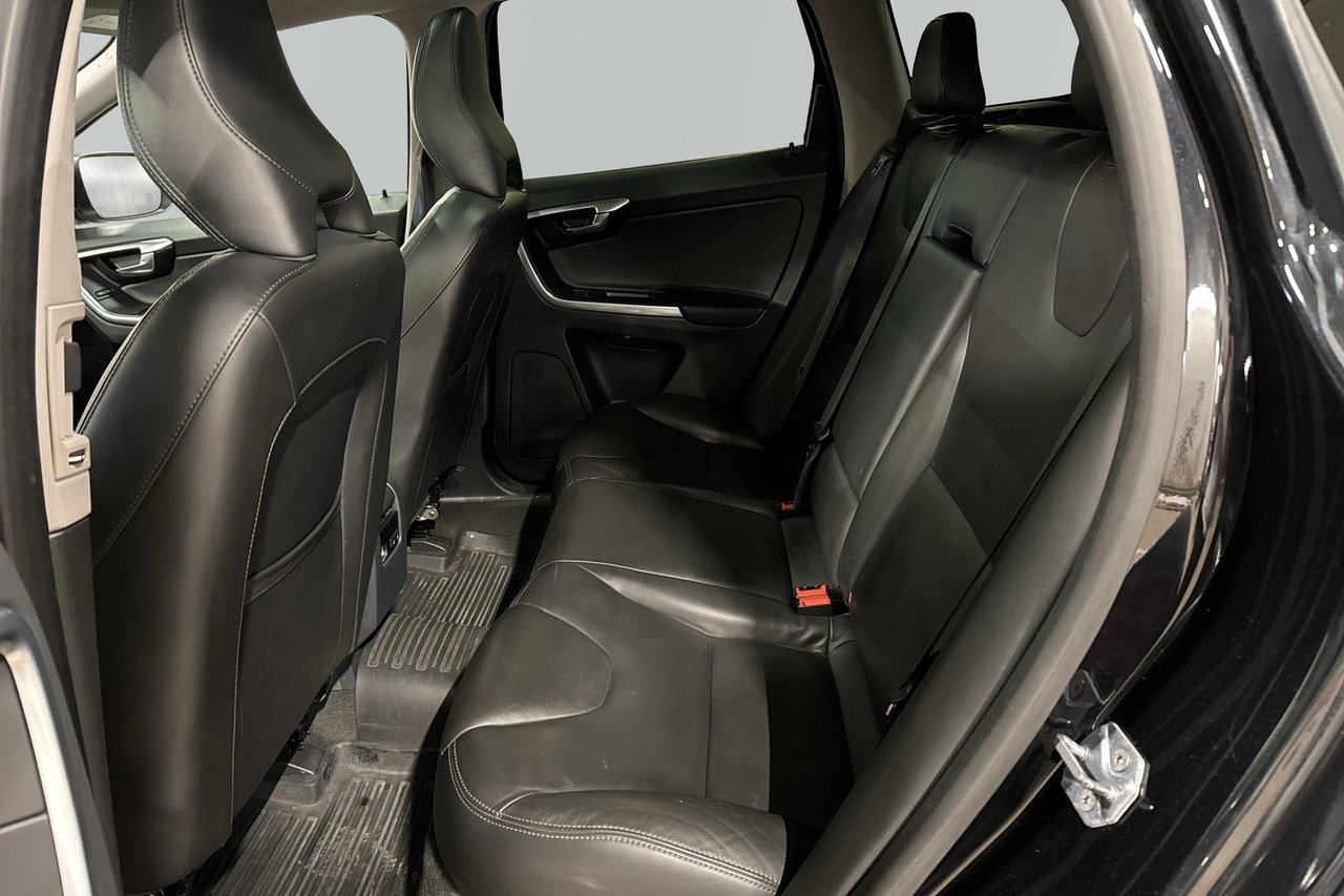Volvo XC60 2015, kuva 6/6