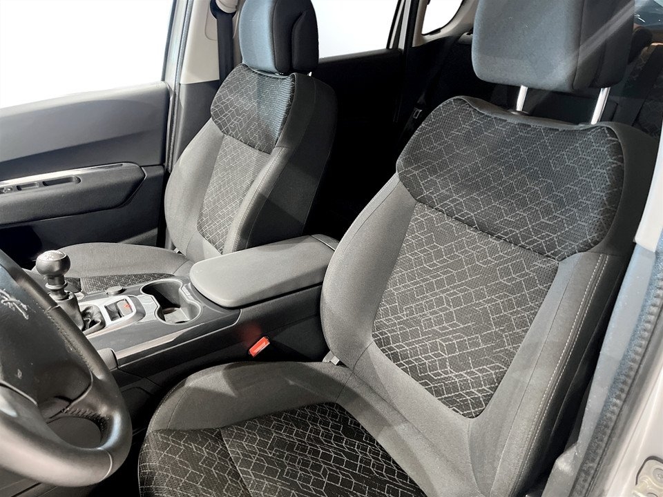 Peugeot 3008 ACTIVE 1,6 HDI 2016, bild 7/15