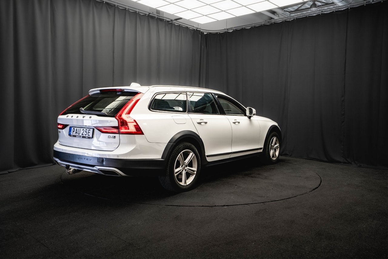 Volvo V90 Cross Country 2020, kuva 6/10
