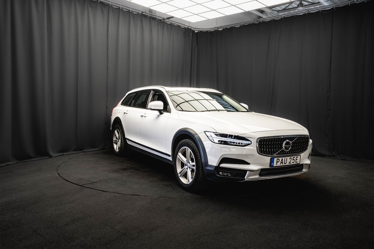 Volvo V90 Cross Country 2020, kuva 4/10
