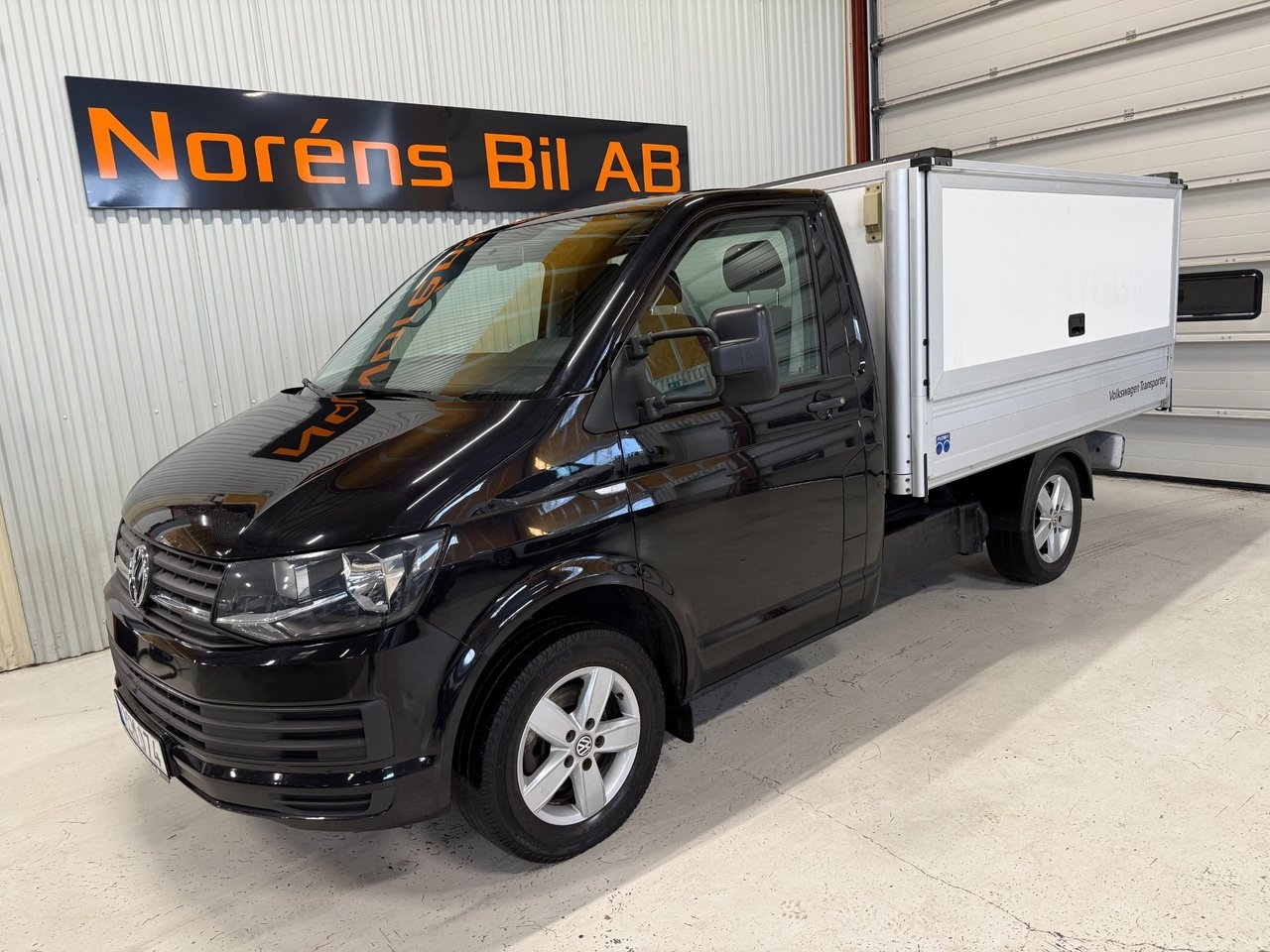 Volkswagen Transporter 2017, bild 2/10
