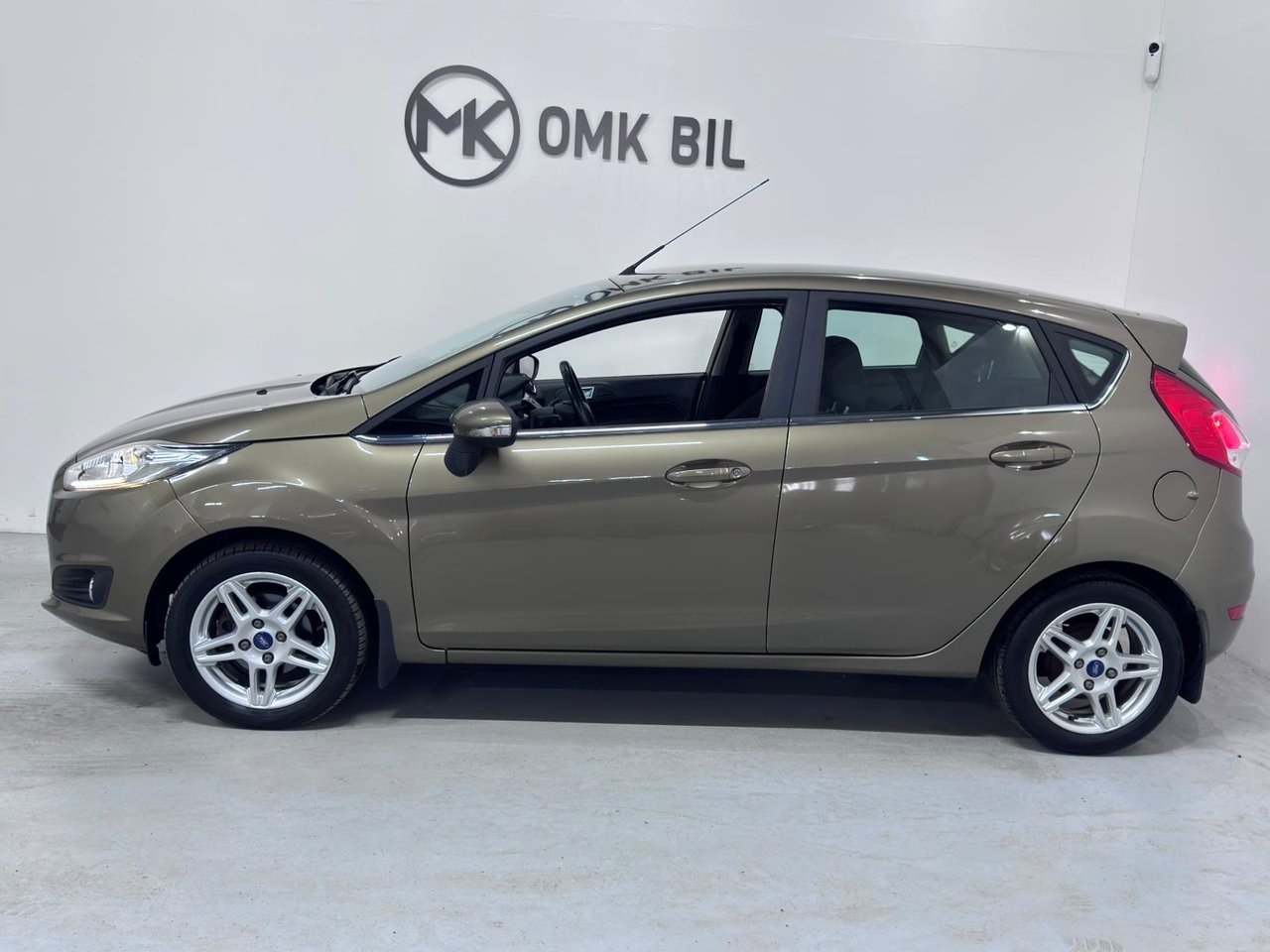 Ford Fiesta 2015, bild 5/10