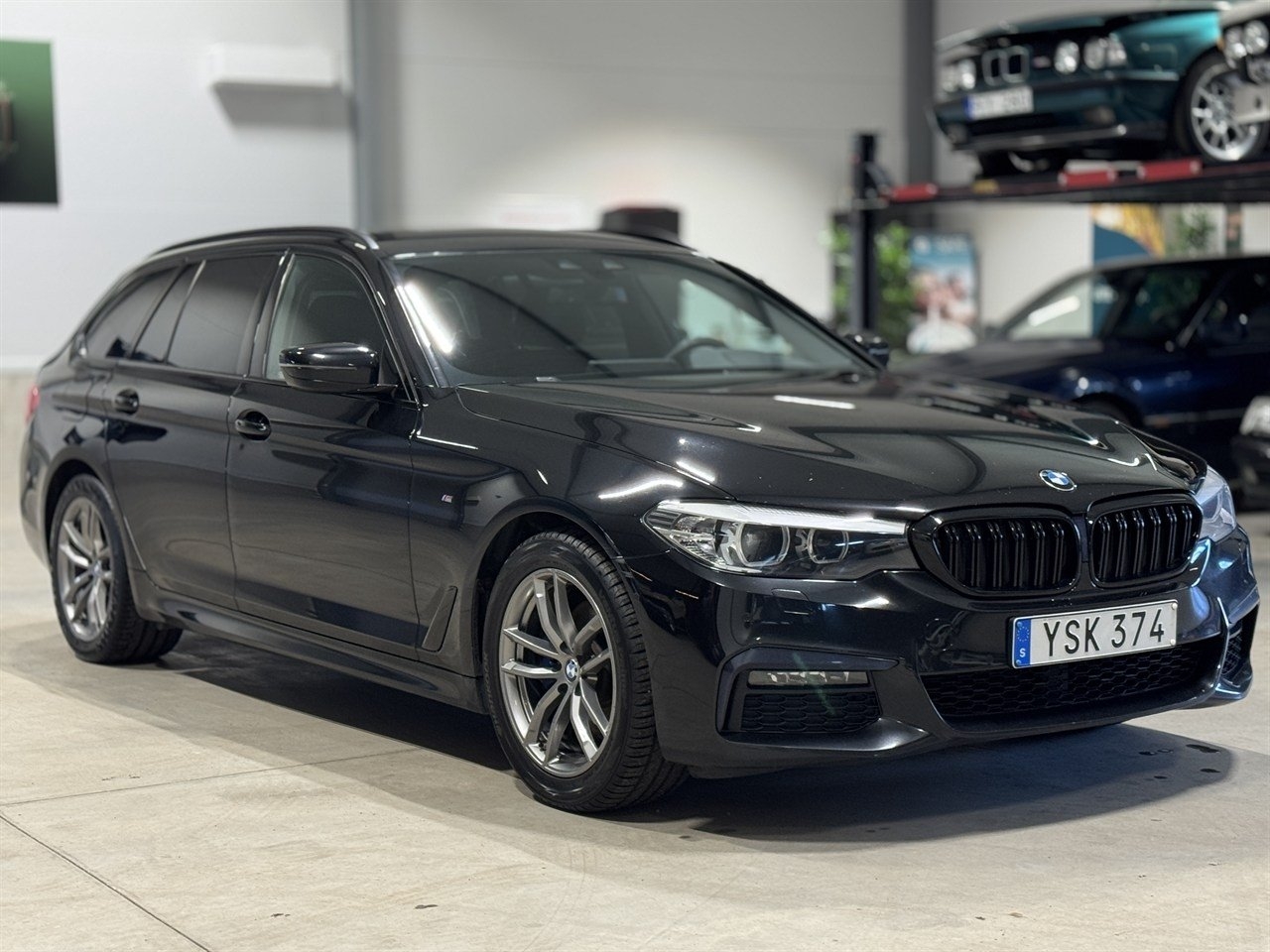 BMW 520 2019, bild 2/10