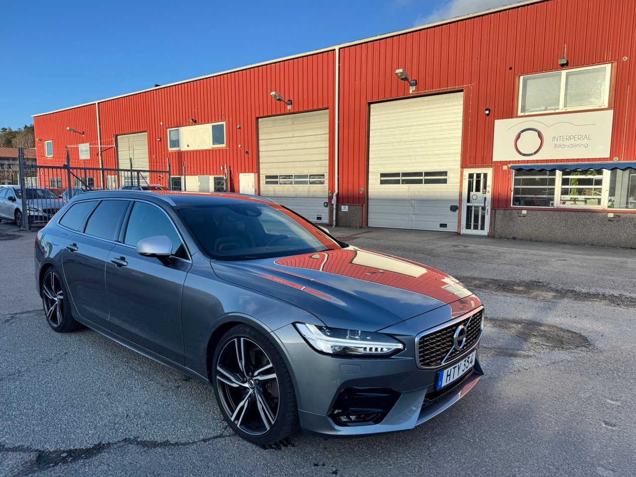 Volvo V90