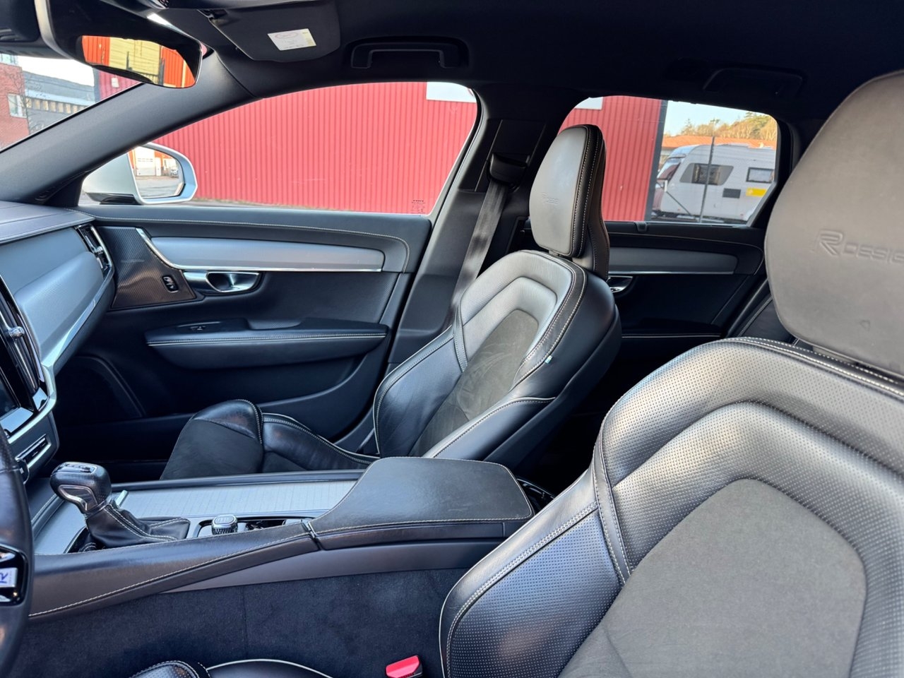 Volvo V90 2019, photo 2/10
