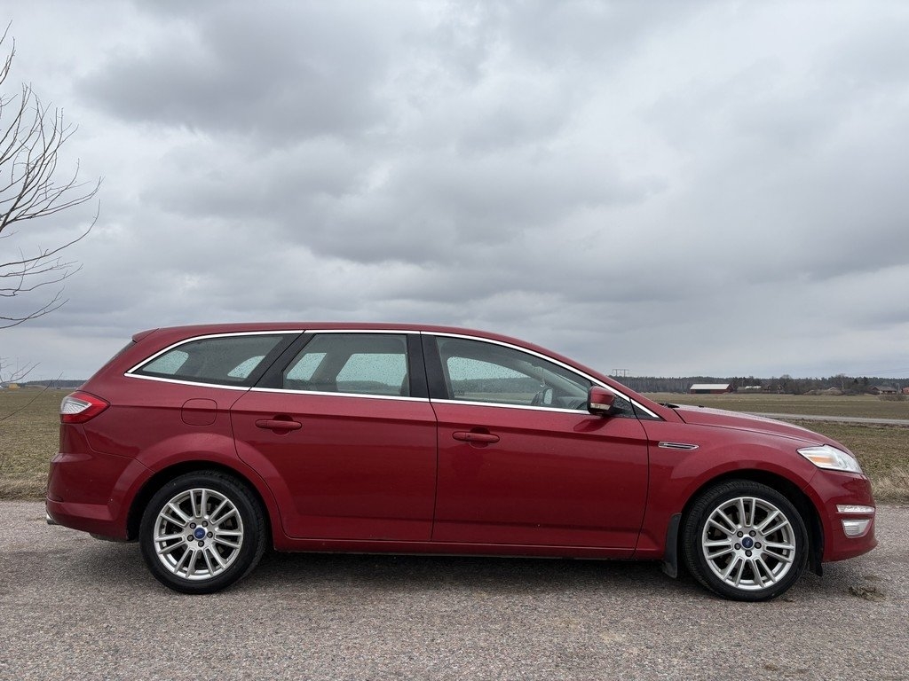 Ford Mondeo 2013, kuva 4/10