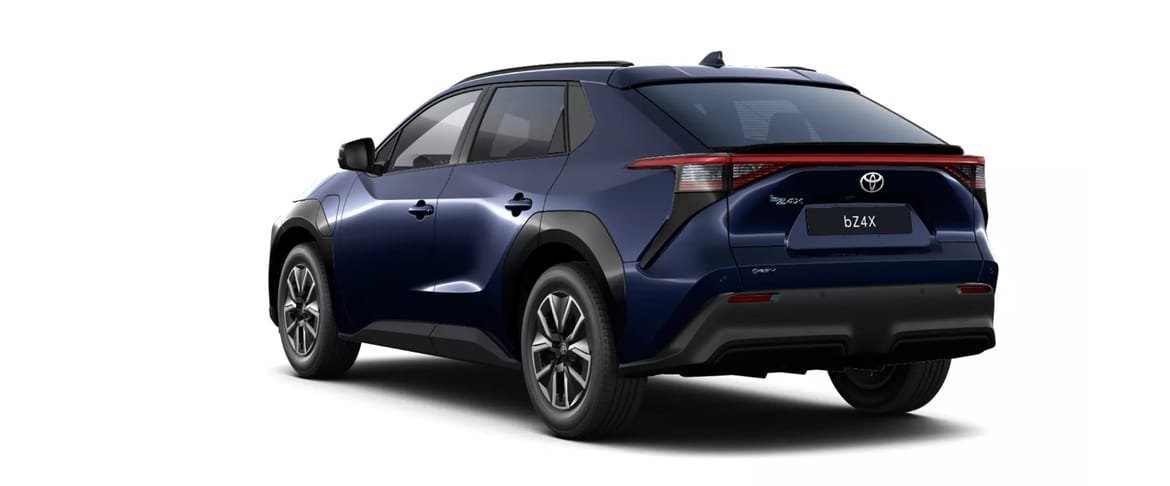 Toyota bZ4X Active 2026, photo 2/3