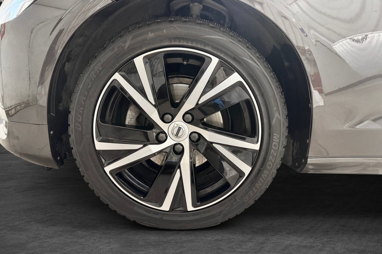 Volvo S90 2022, kuva 2/10