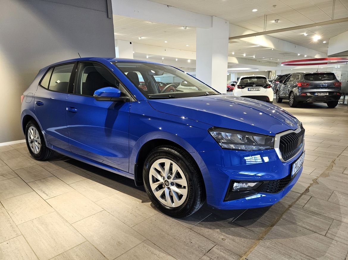 Skoda Fabia 1.0 TSI 115hk 2025, kuva 4/10