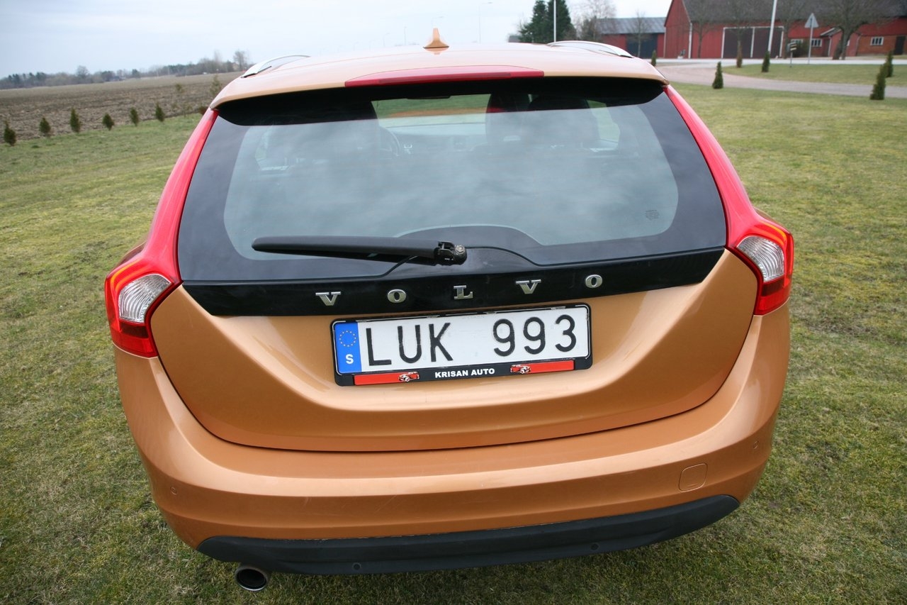 Volvo V60 D2 Summum Euro 5 2012, bild 7/10