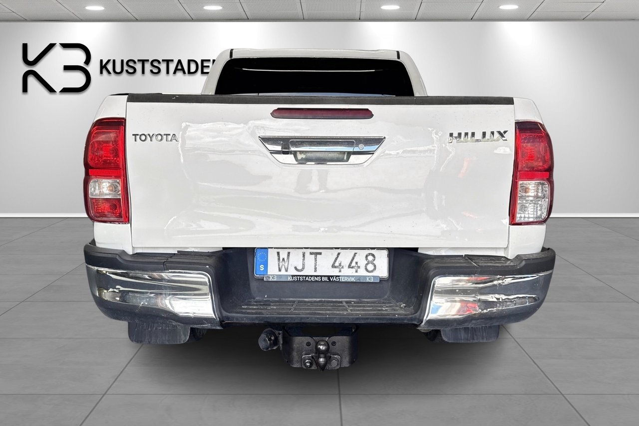 Toyota HiLux 2017, bild 4/10