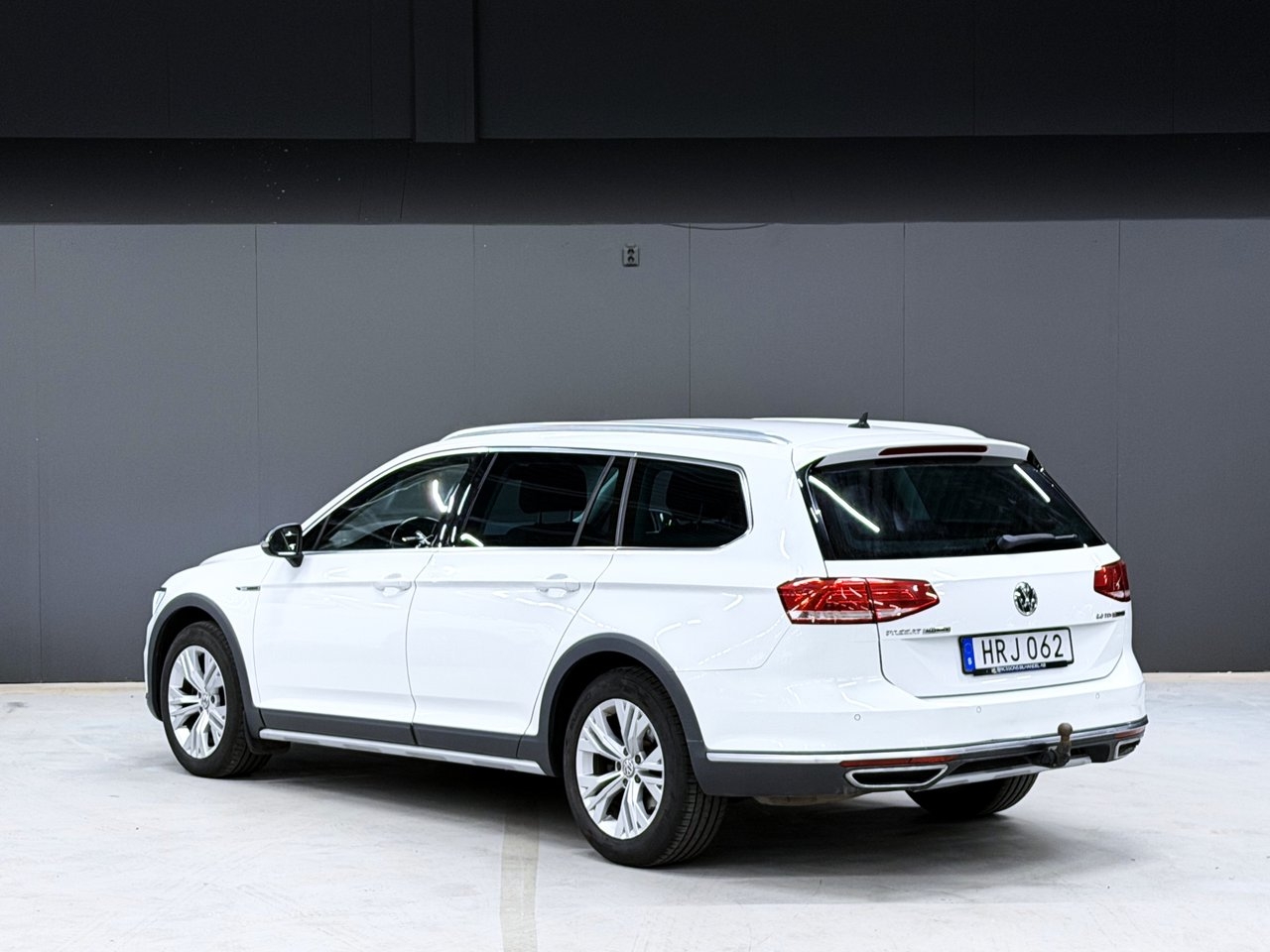 Volkswagen Passat 2.0 TDI 2016, bild 2/10