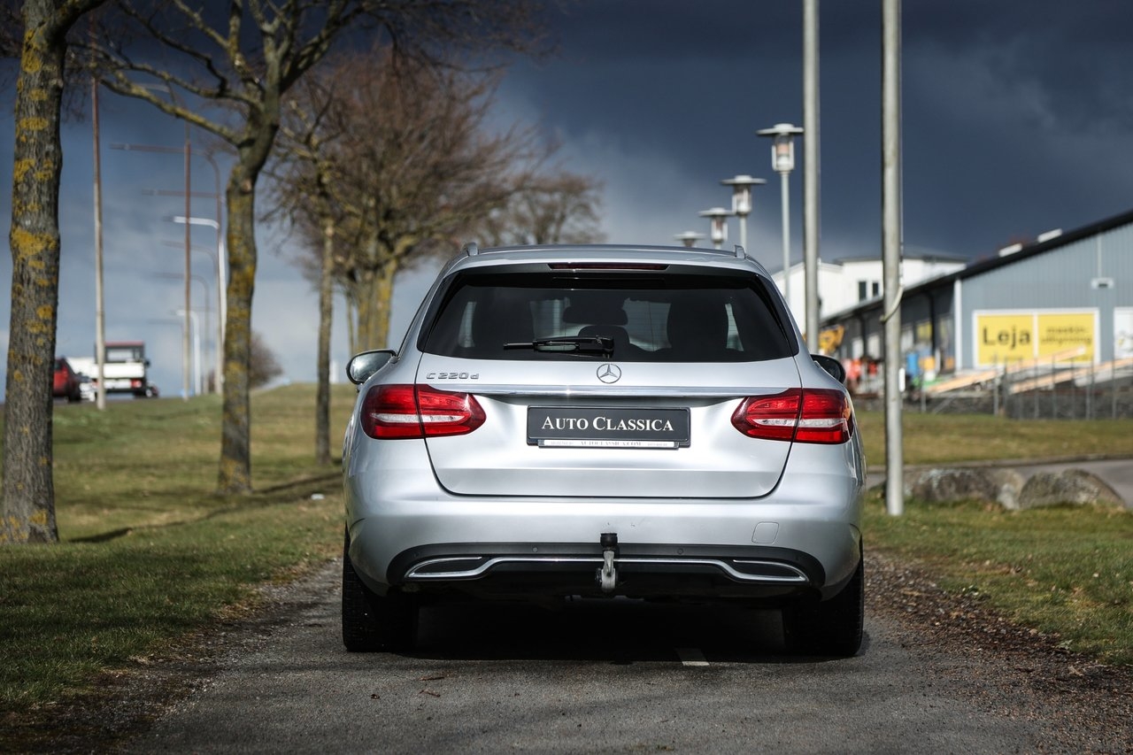 Mercedes-Benz C 2017, photo 6/10