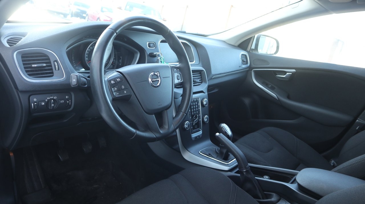 Volvo V40 T3 Kinetic Euro 6 2018, bild 3/13