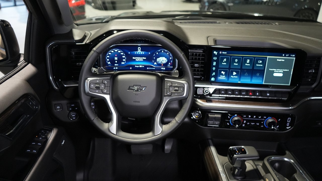 Chevrolet Silverado 1500 EV RST V8 2026, bild 5/10
