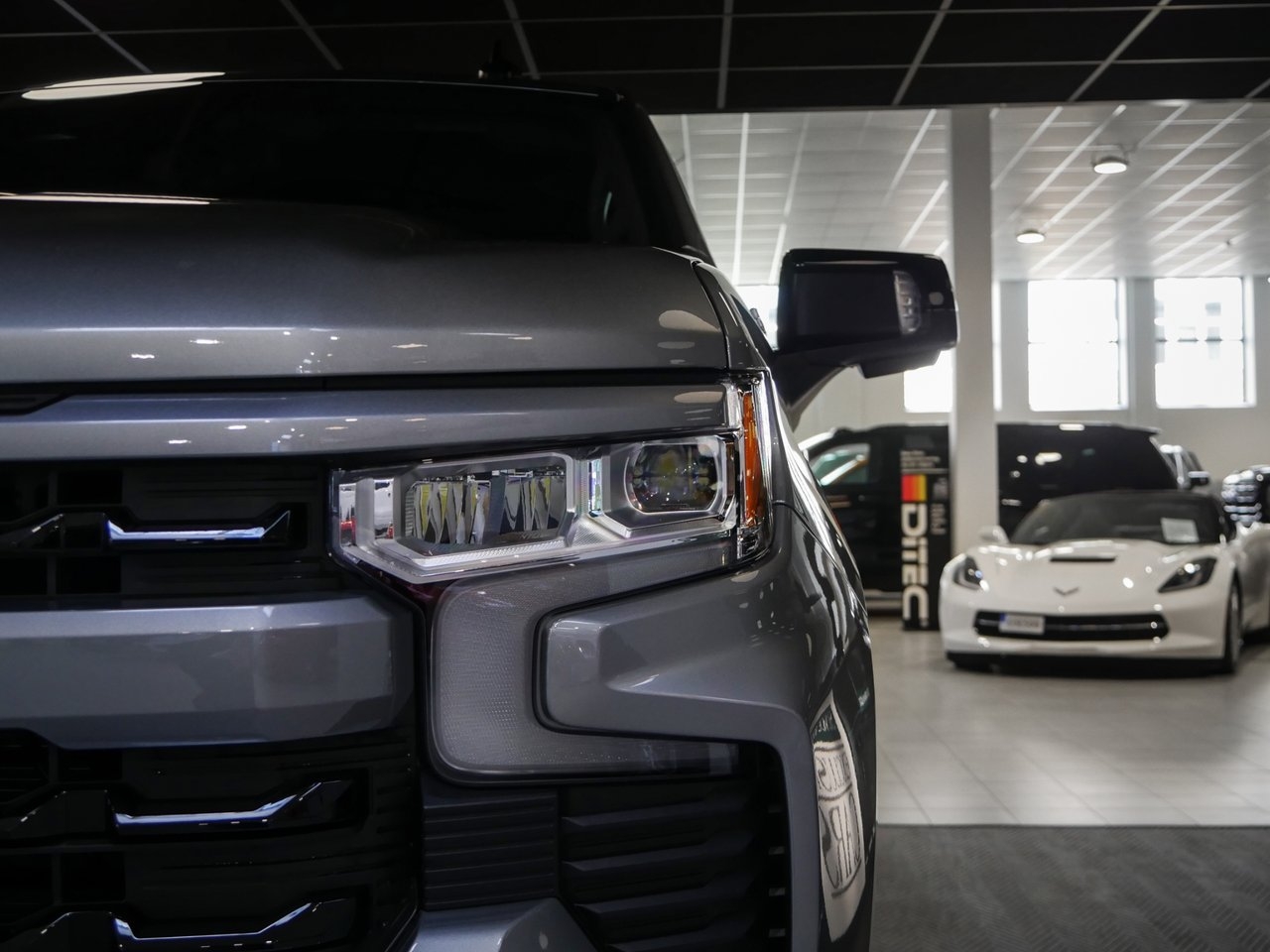 Chevrolet Silverado 1500 EV RST V8 2026, bild 7/10