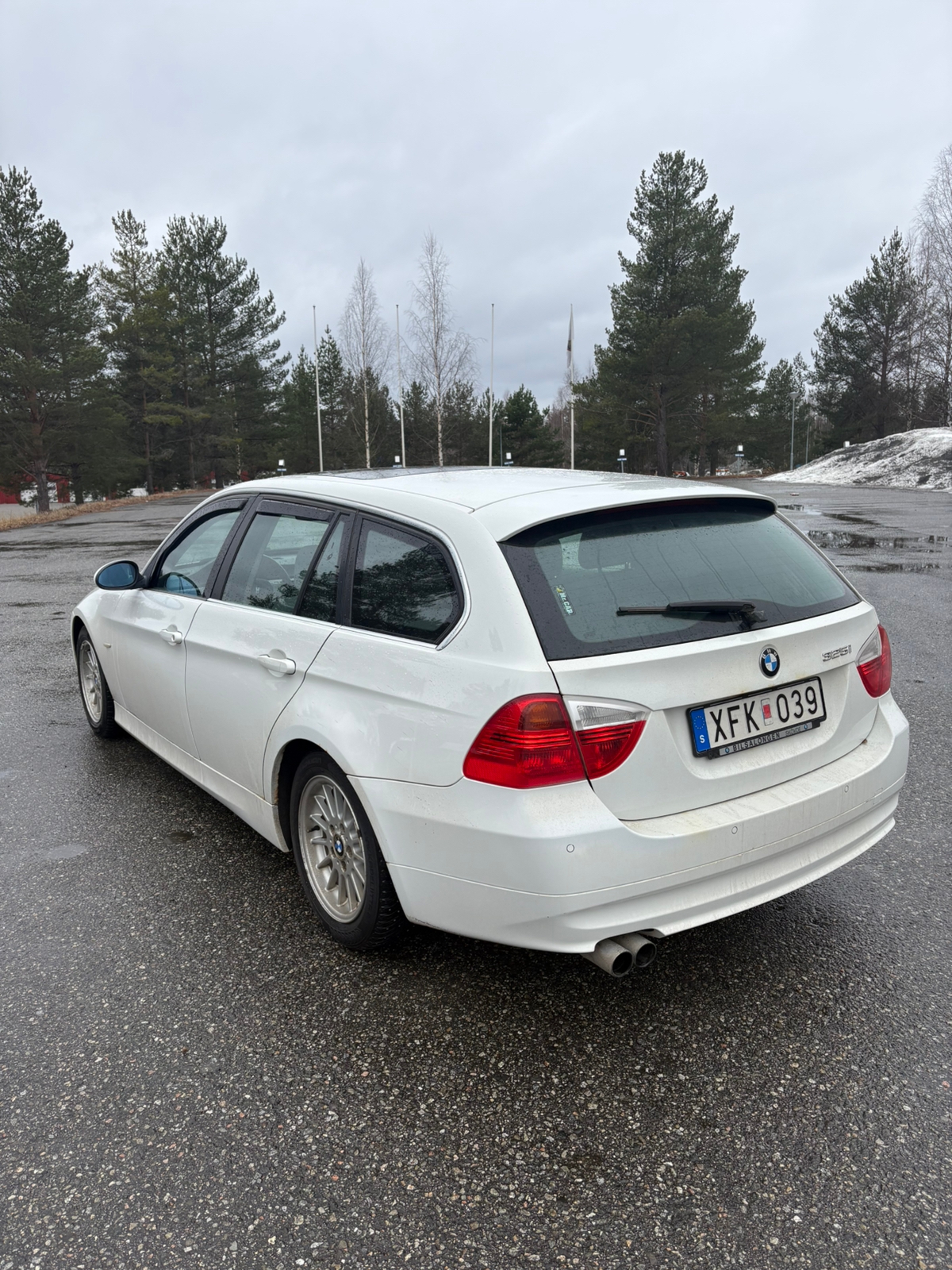 BMW 325i 2006, bild 4/8