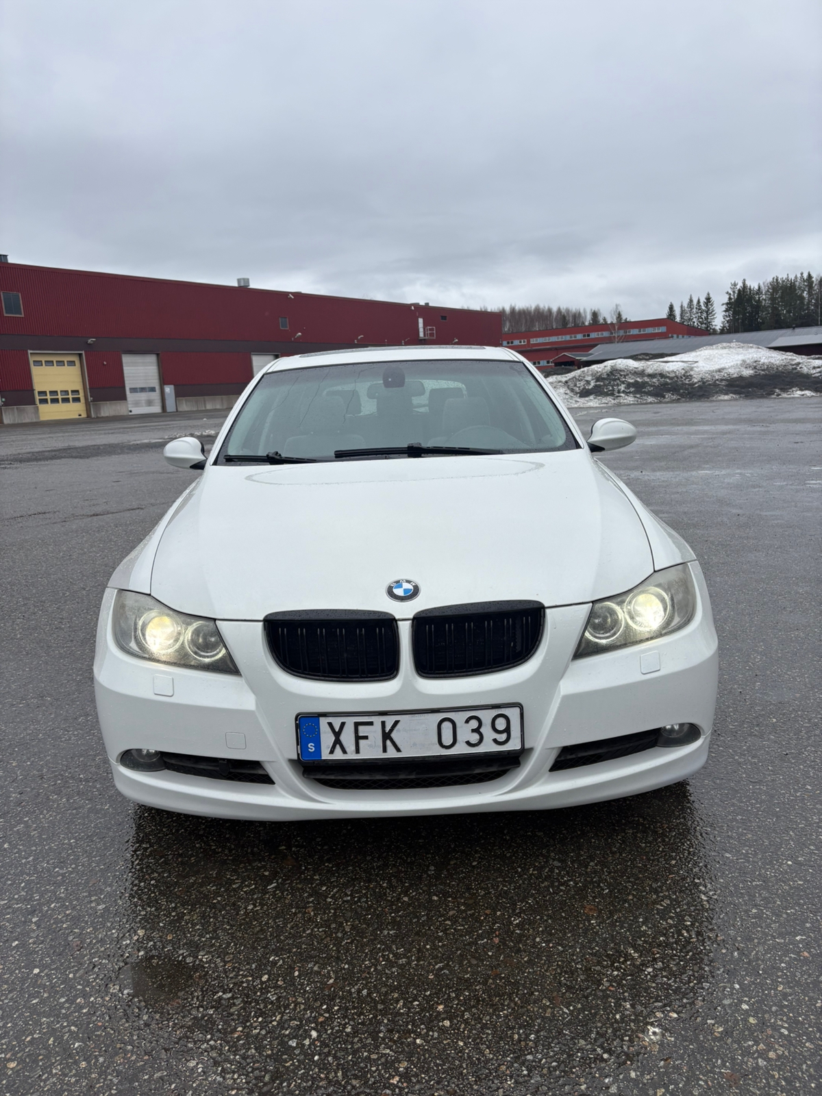BMW 325i 2006, bild 2/8