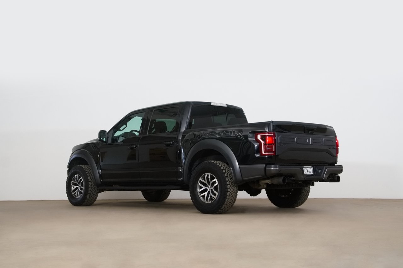 Ford F-150 Raptor / Ny motor / Sv-såld 2018, bild 7/10
