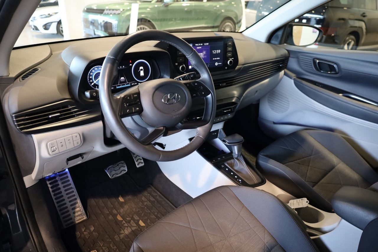 Hyundai Bayon 1.0 T-GDI DCT Advanced 2023, bild 7/10