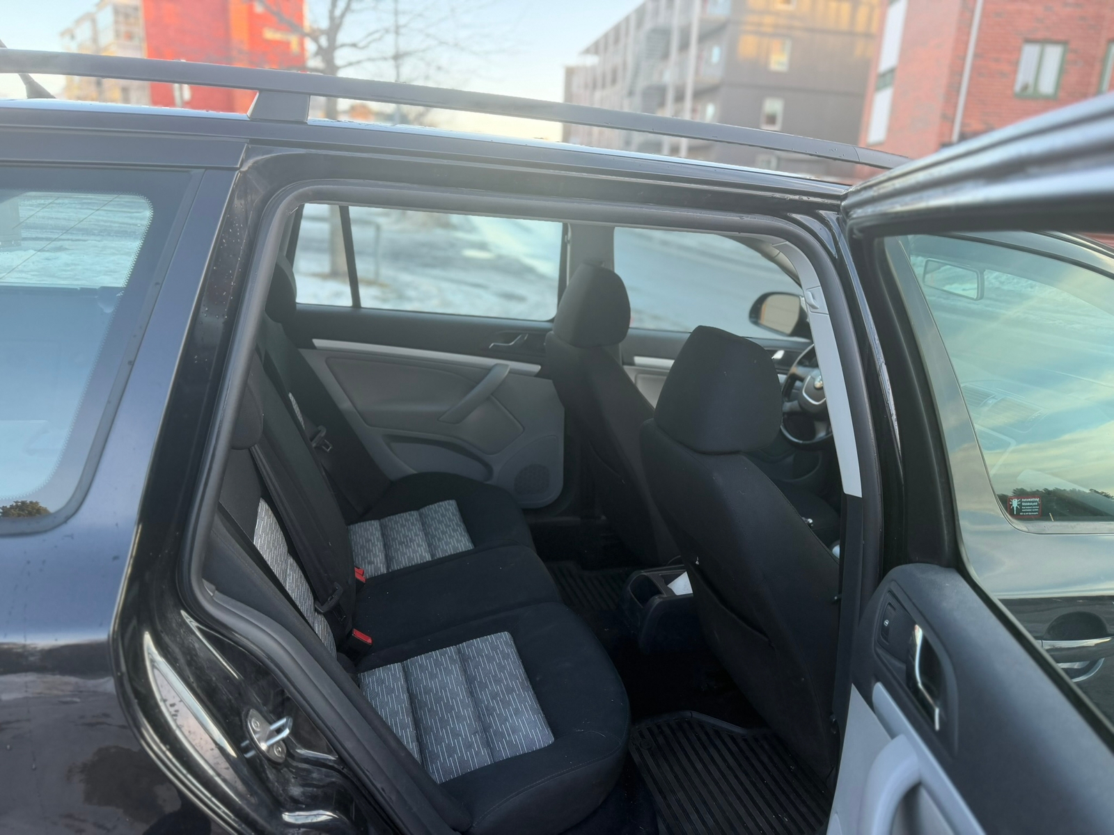 Skoda Octavia Kombi 1.4 TSI Manuell 2010, bild 7/10
