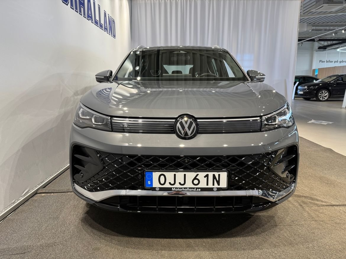 Volkswagen Tiguan R-Line 2026, photo 4/26