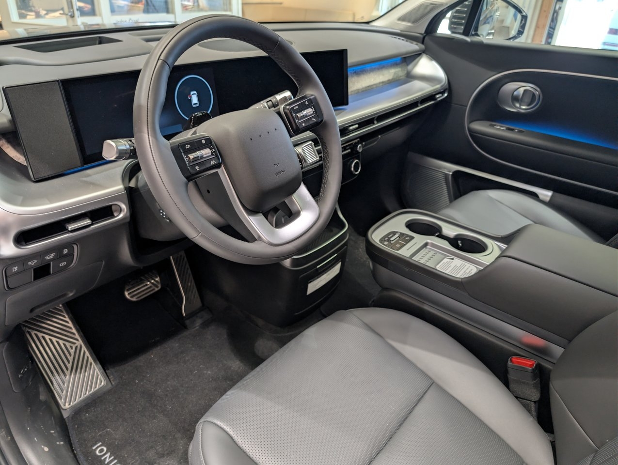 Hyundai Ioniq 9 Essential 110 kWh 2026, photo 5/5