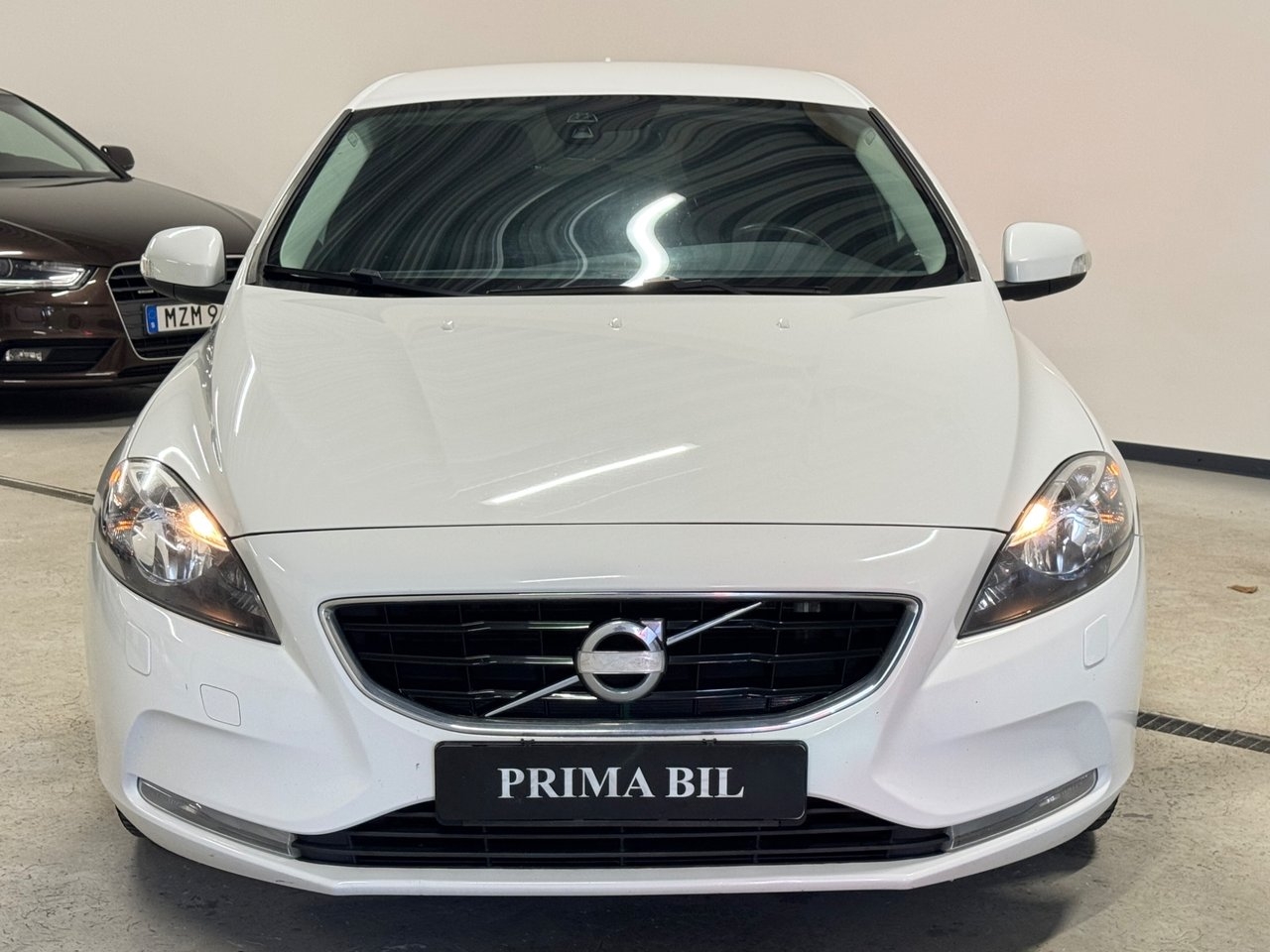 Volvo V40 D2 Kinetic Euro 5 2013, bild 2/10