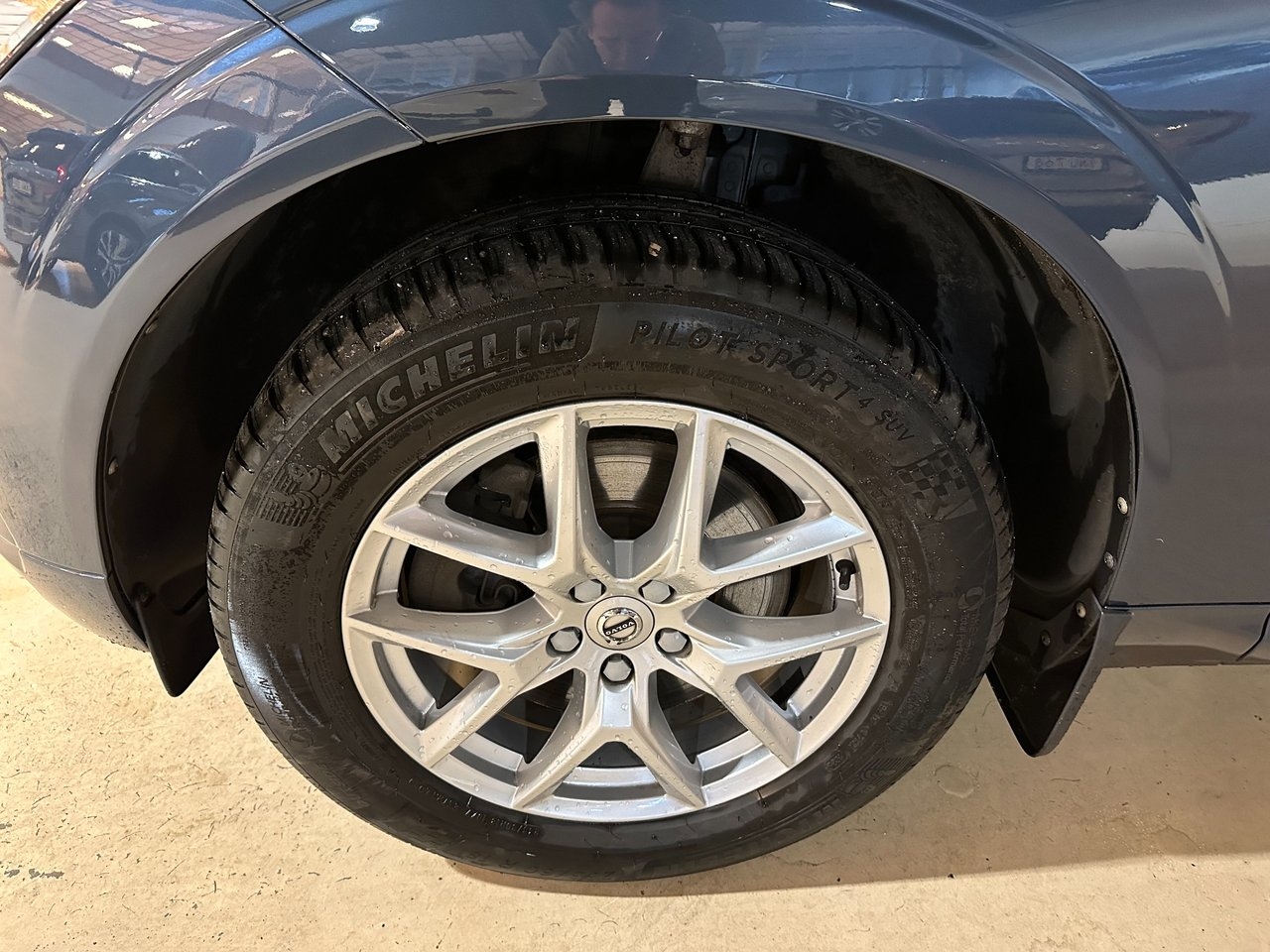 Volvo XC60 D4 AWD Momentum 2019, bild 7/16