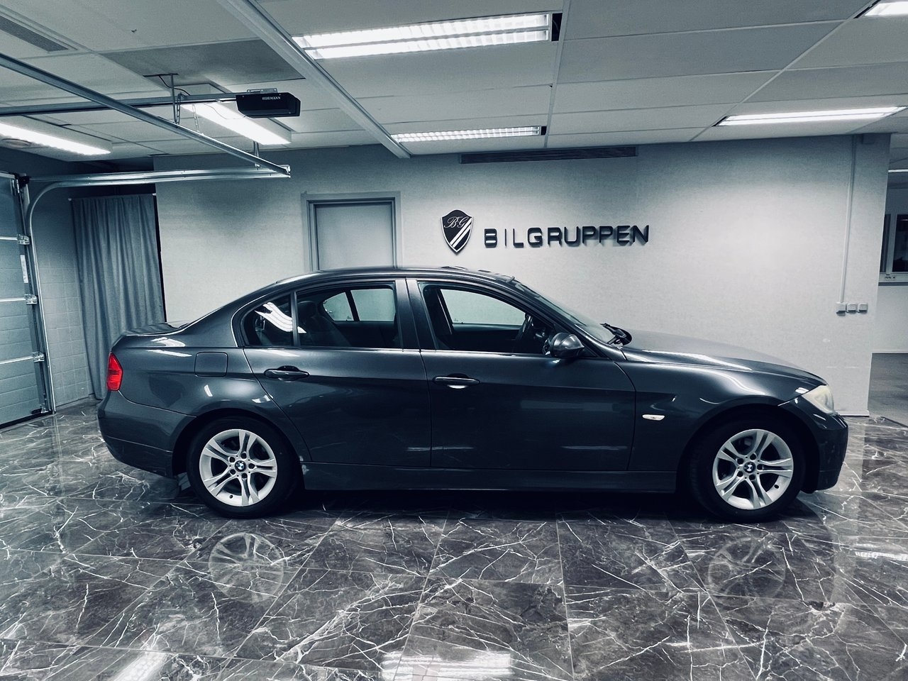 BMW 318 d Sedan Advantage Comfort 2008, bild 3/24